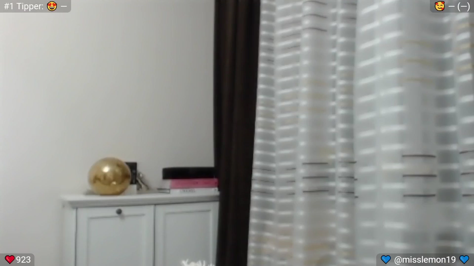Gallery image thumbnail from Macaroon's myfreecams stream on, 06/01/2024, 22:19 image 4 of 20