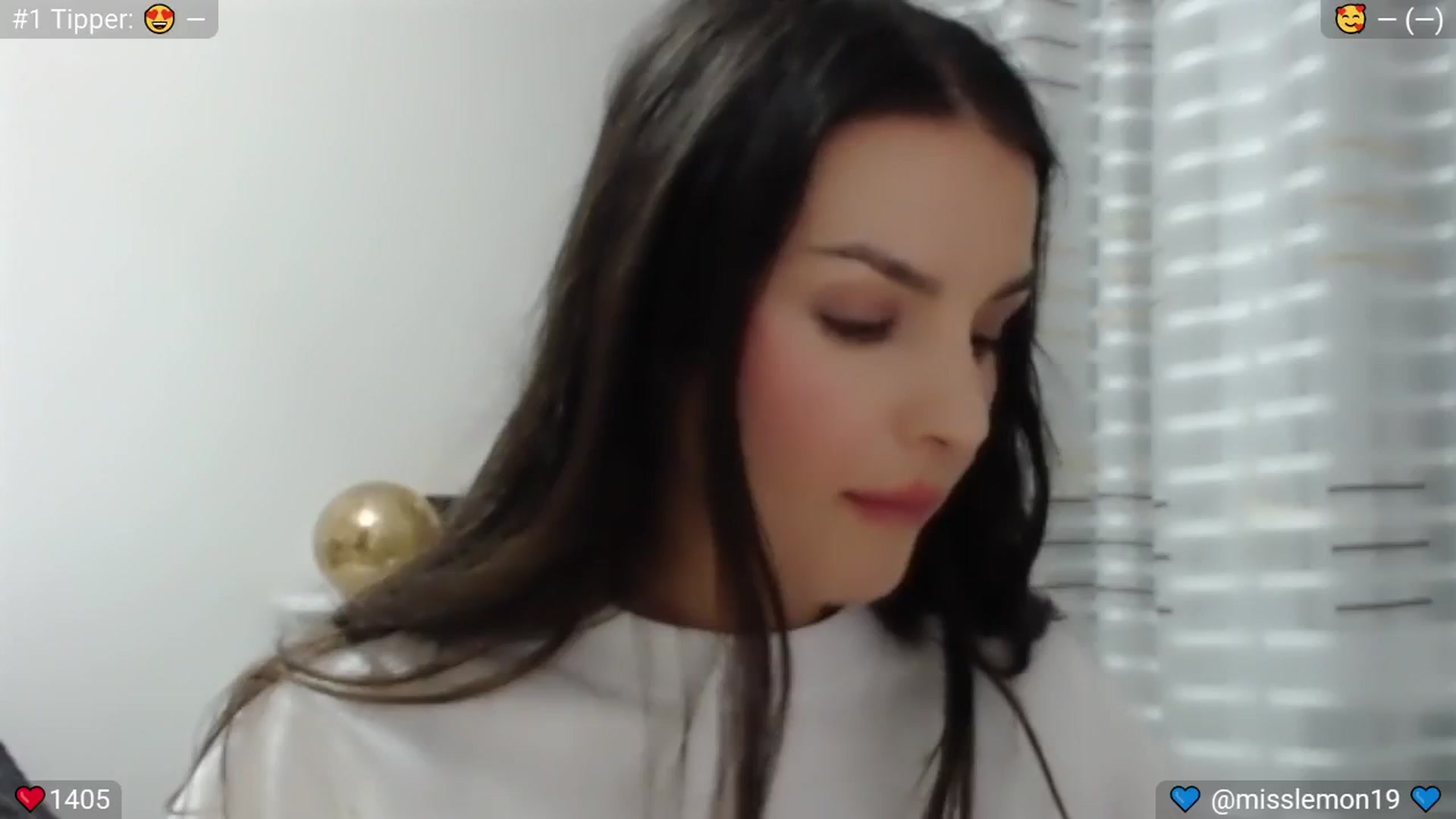 Gallery image thumbnail from Macaroon's myfreecams stream on, 06/02/2024, 23:47 image 1 of 20