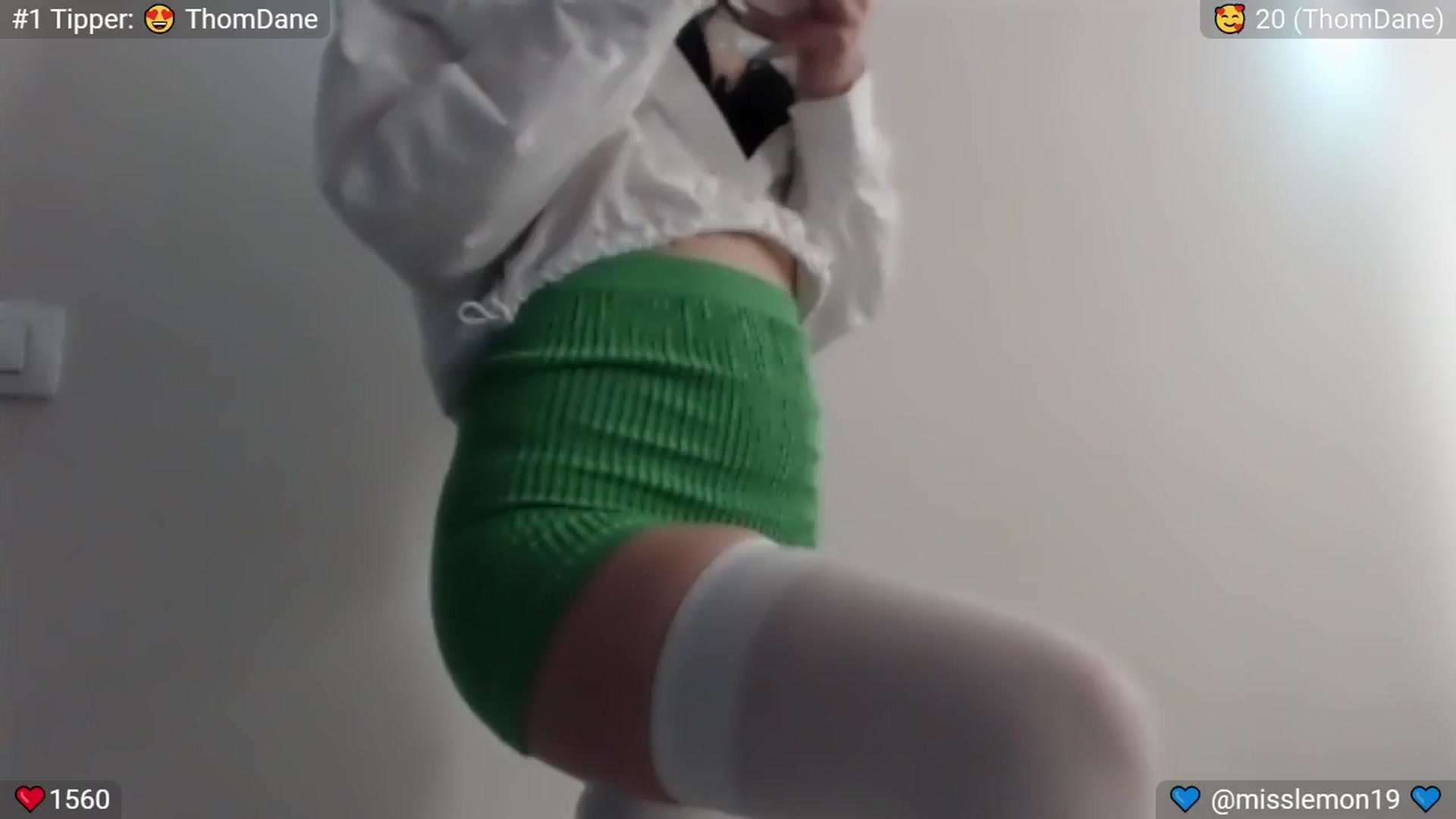 Gallery image thumbnail from Macaroon's myfreecams stream on, 06/09/2024, 22:12 image 6 of 20
