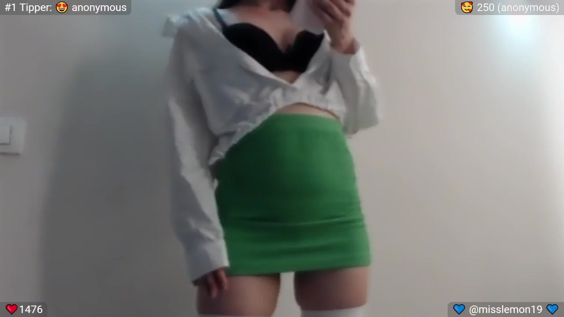 Gallery image thumbnail from Macaroon's myfreecams stream on, 06/09/2024, 22:12 image 14 of 20
