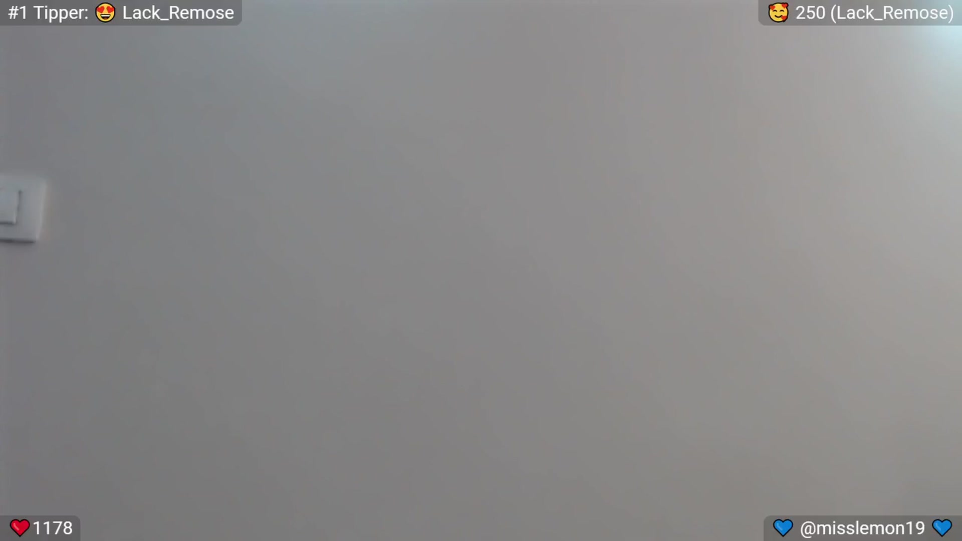Gallery image thumbnail from Macaroon's myfreecams stream on, 06/15/2024, 21:22 image 17 of 20