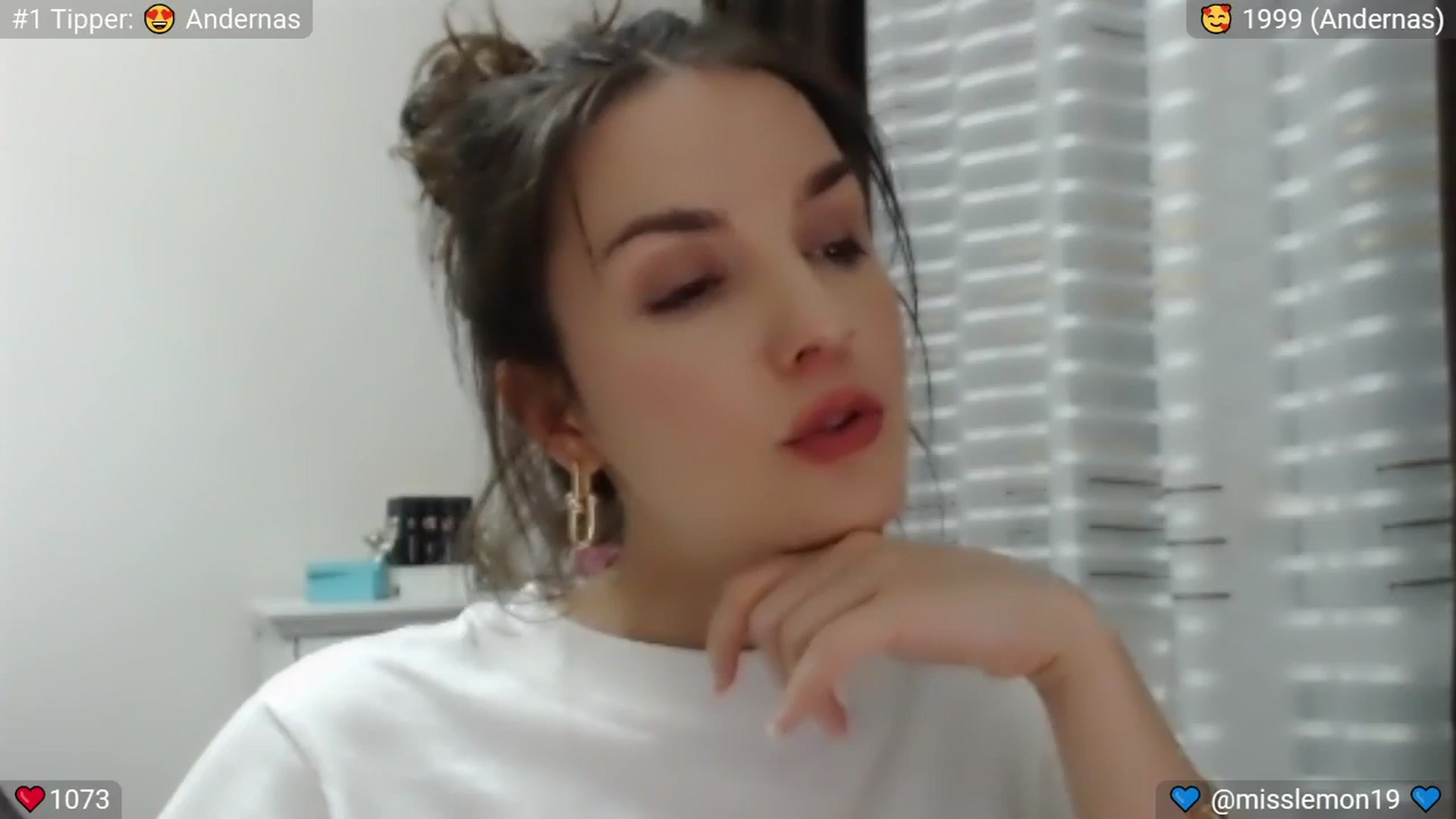 Gallery image thumbnail from Macaroon's myfreecams stream on, 06/29/2024, 22:39 image 17 of 20
