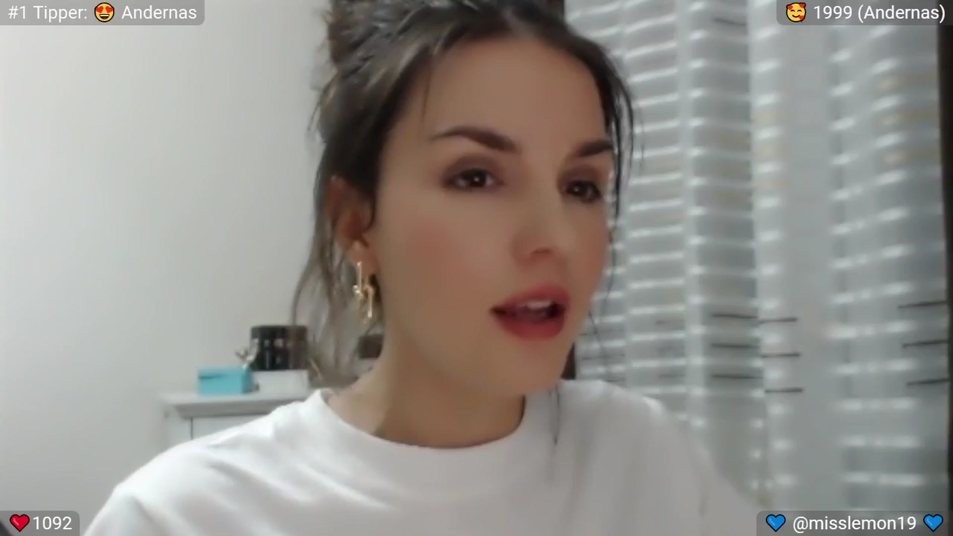 Gallery image thumbnail from Macaroon's myfreecams stream on, 06/29/2024, 22:39 image 8 of 20