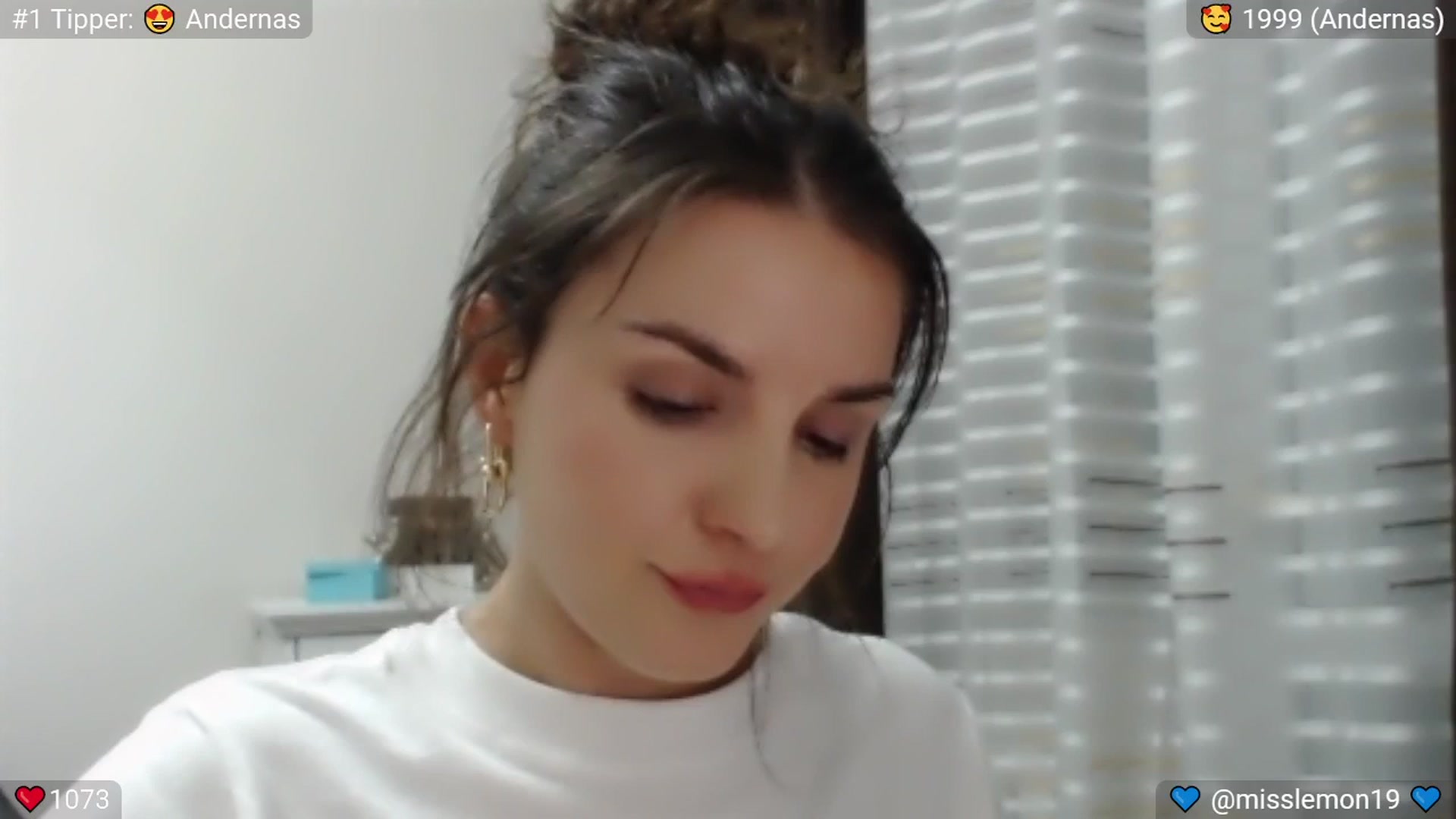 Gallery image thumbnail from Macaroon's myfreecams stream on, 06/29/2024, 22:39 image 19 of 20
