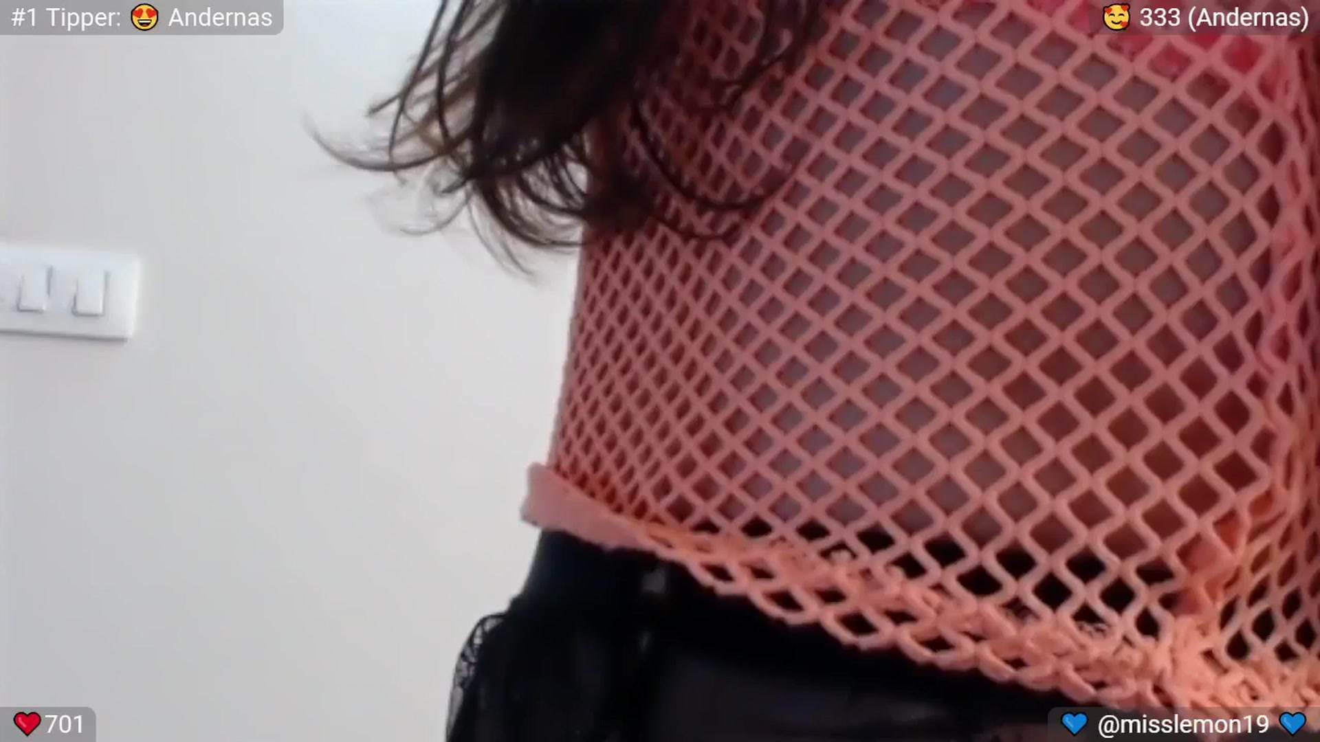 Gallery image thumbnail from Macaroon's myfreecams stream on, 07/06/2024, 22:28 image 15 of 20