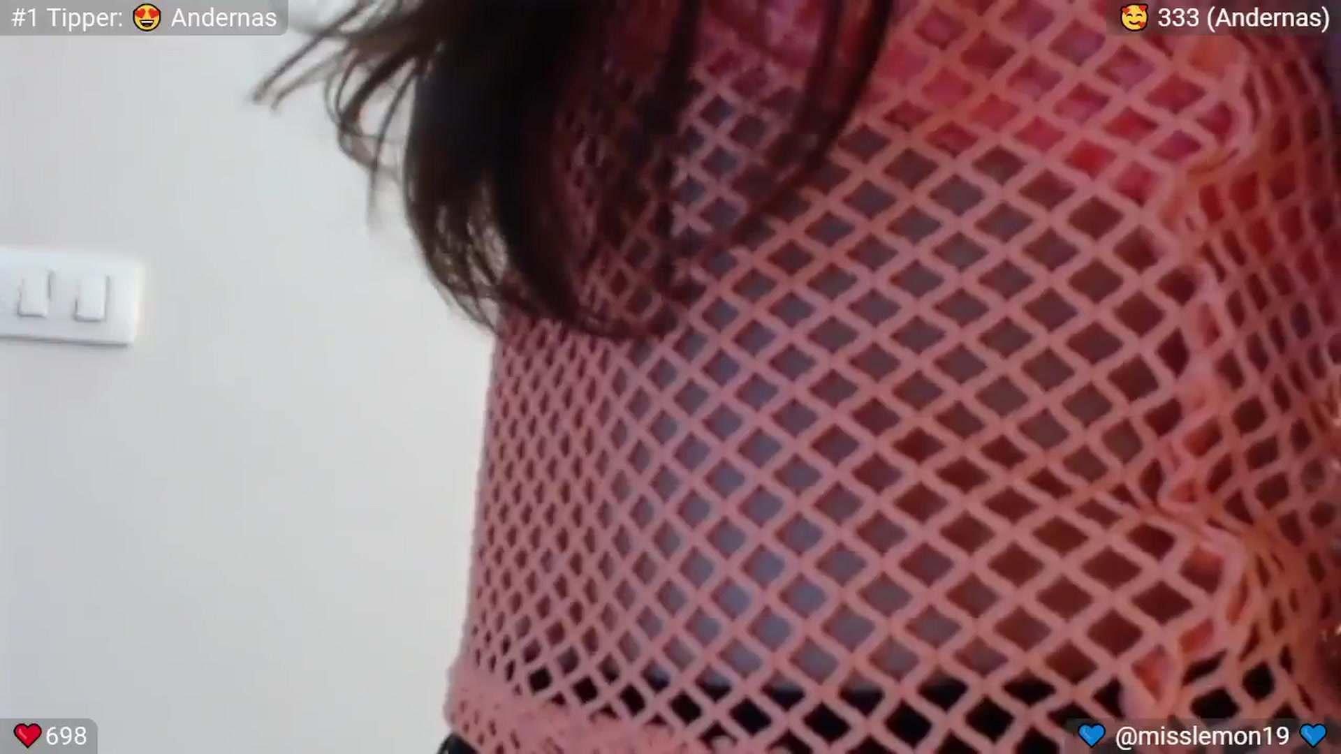 Gallery image thumbnail from Macaroon's myfreecams stream on, 07/06/2024, 22:28 image 18 of 20