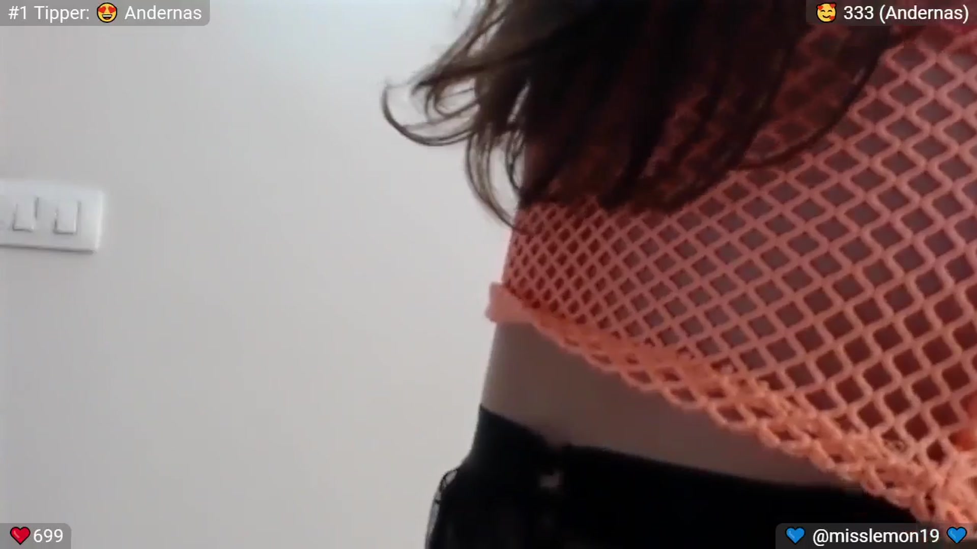Gallery image thumbnail from Macaroon's myfreecams stream on, 07/06/2024, 22:28 image 19 of 20