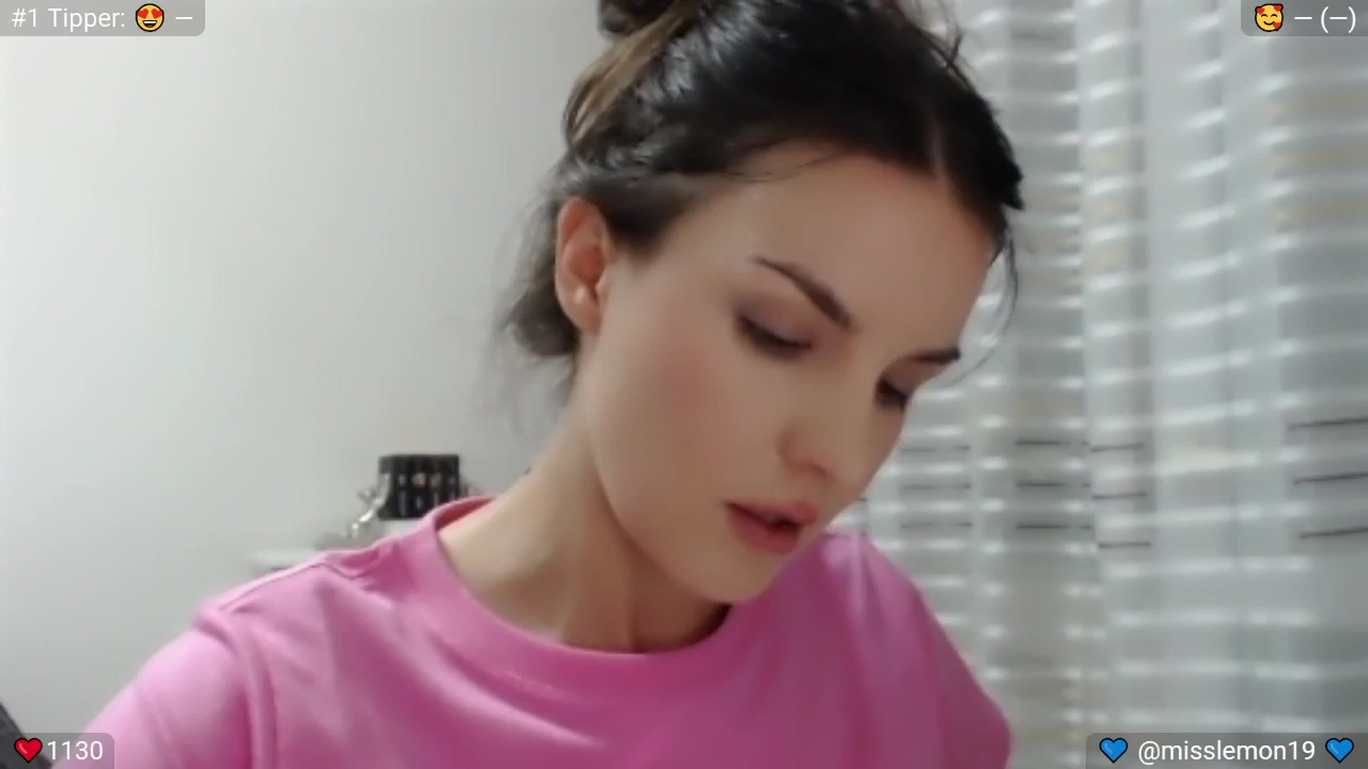 Gallery image thumbnail from Macaroon's myfreecams stream on, 07/11/2024, 23:35 image 4 of 20