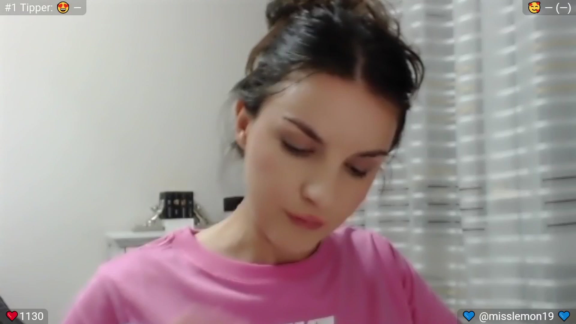 Gallery image thumbnail from Macaroon's myfreecams stream on, 07/11/2024, 23:35 image 6 of 20
