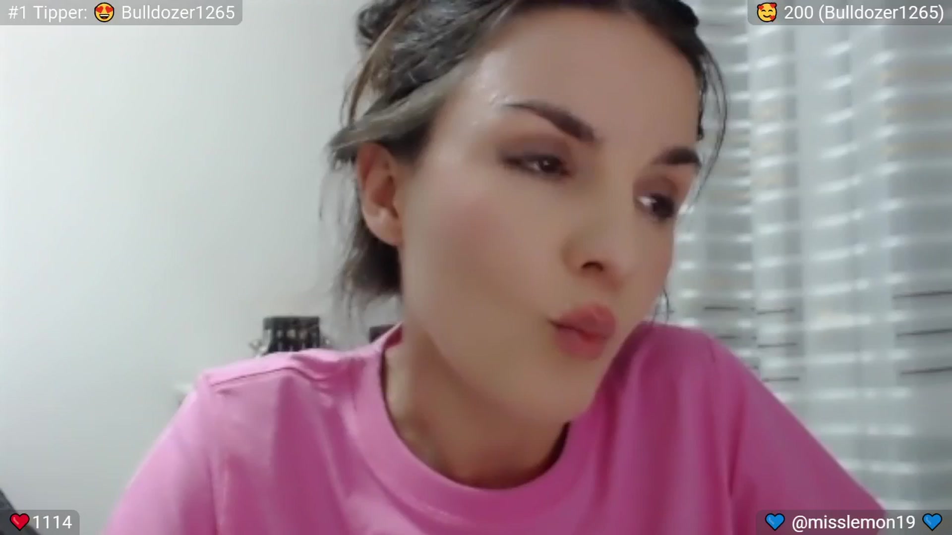 Gallery image thumbnail from Macaroon's myfreecams stream on, 07/11/2024, 23:35 image 19 of 20