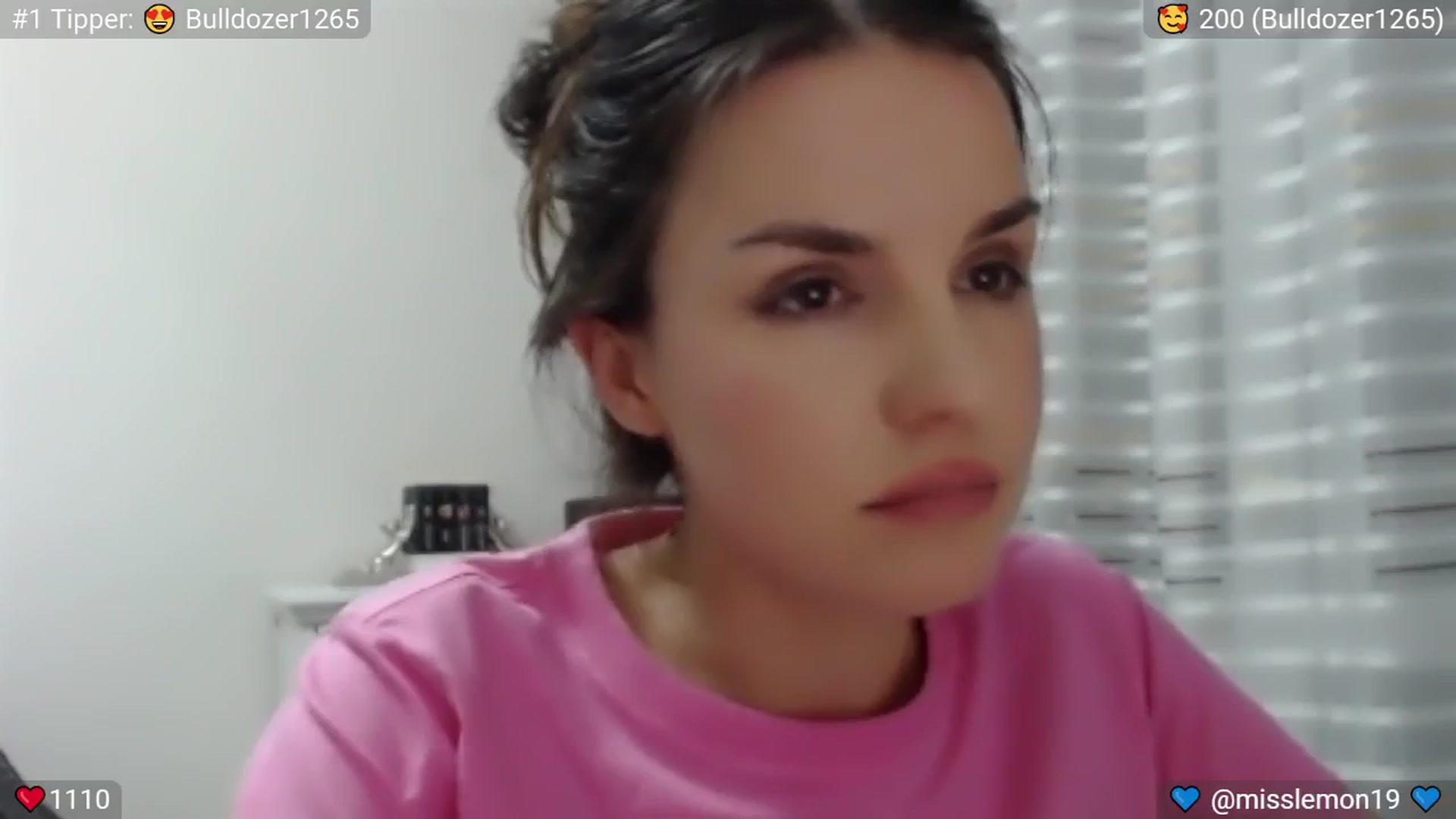 Gallery image thumbnail from Macaroon's myfreecams stream on, 07/12/2024, 24:21 image 8 of 20
