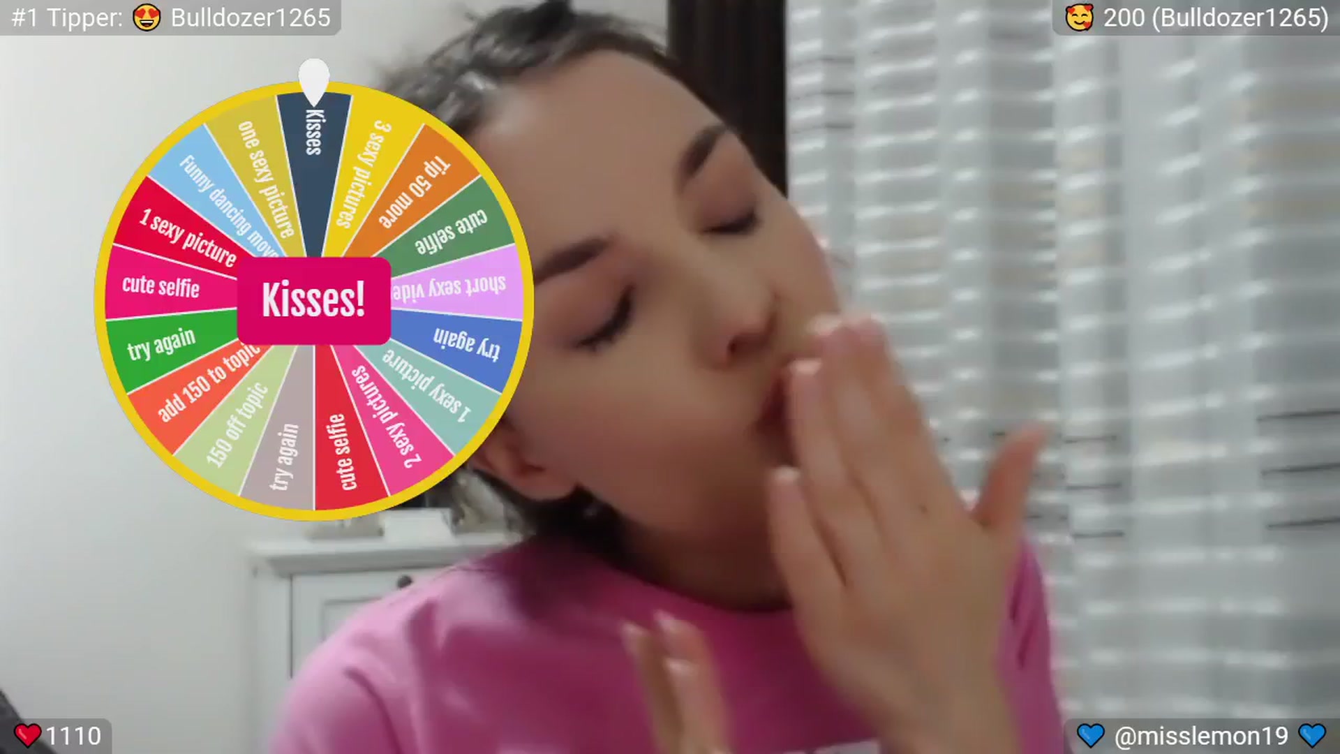 Gallery image thumbnail from Macaroon's myfreecams stream on, 07/12/2024, 24:21 image 9 of 20