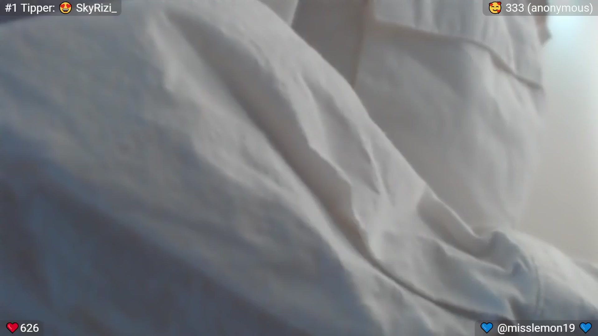 Gallery image thumbnail from Macaroon's myfreecams stream on, 07/17/2024, 23:21 image 11 of 20