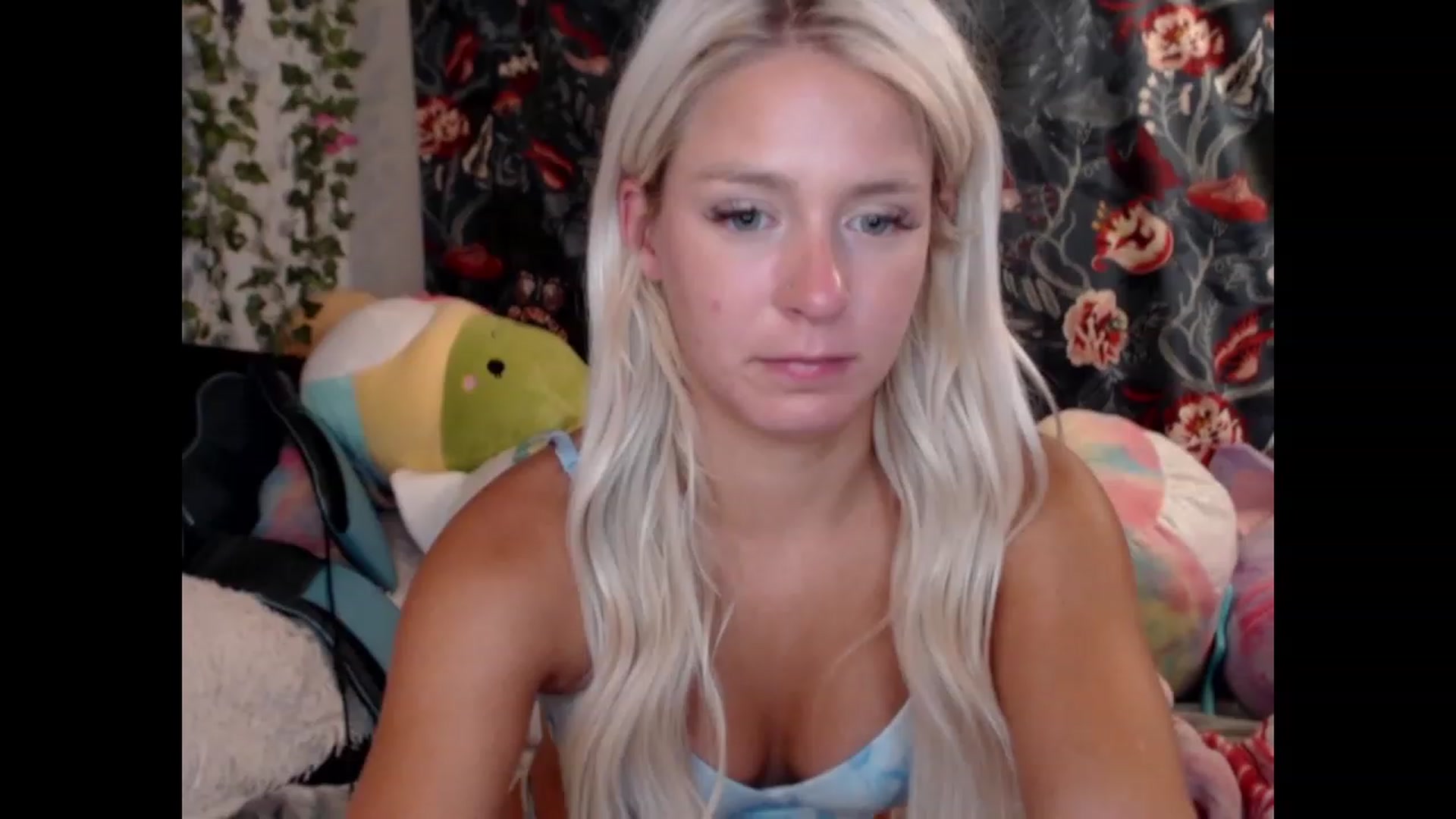 Gallery image thumbnail from Macyjay1's myfreecams stream on, 08/30/2023, 07:43 image 18 of 20