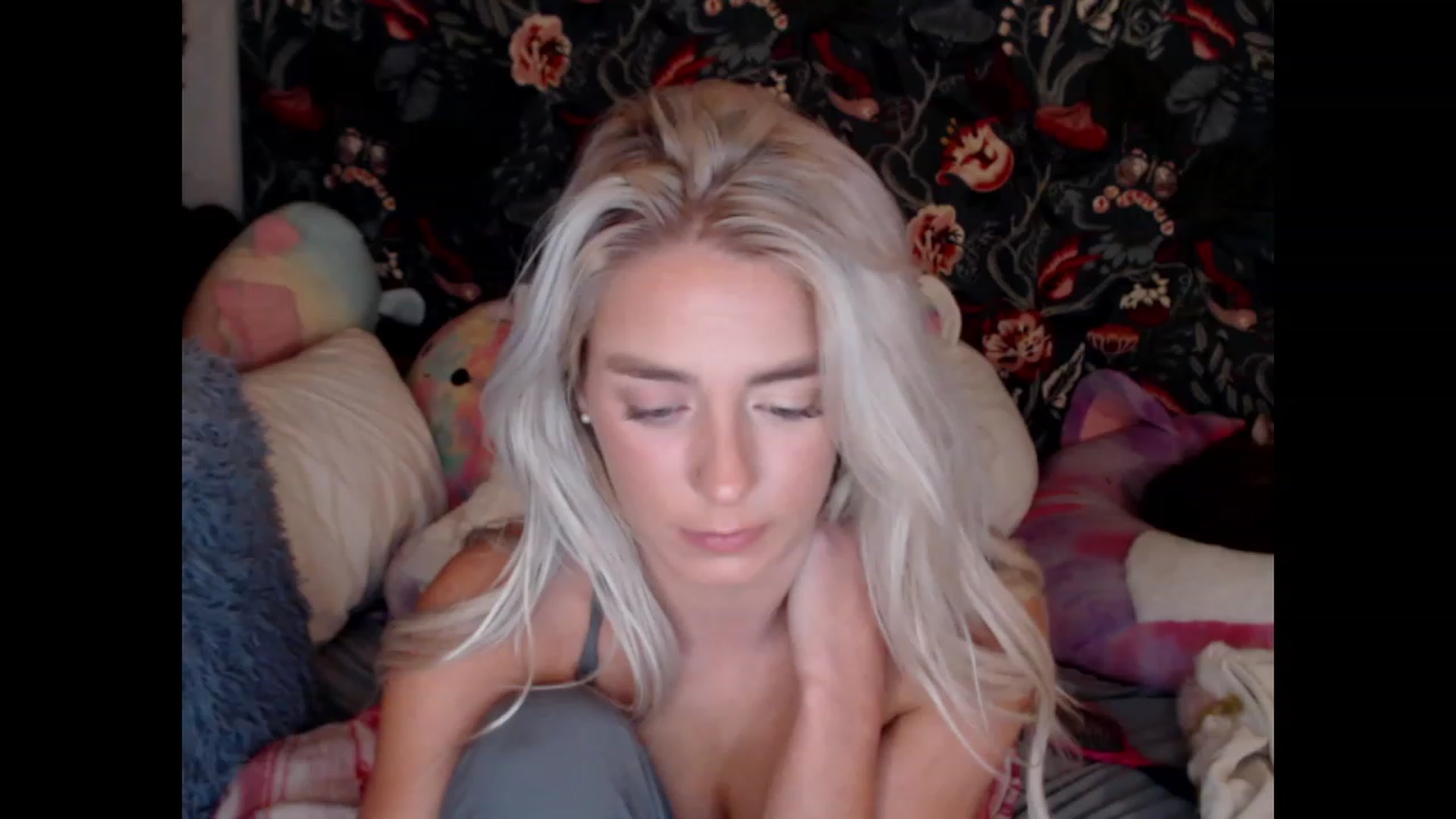 Gallery image thumbnail from Macyjay1's myfreecams stream on, 10/06/2023, 08:40 image 2 of 20