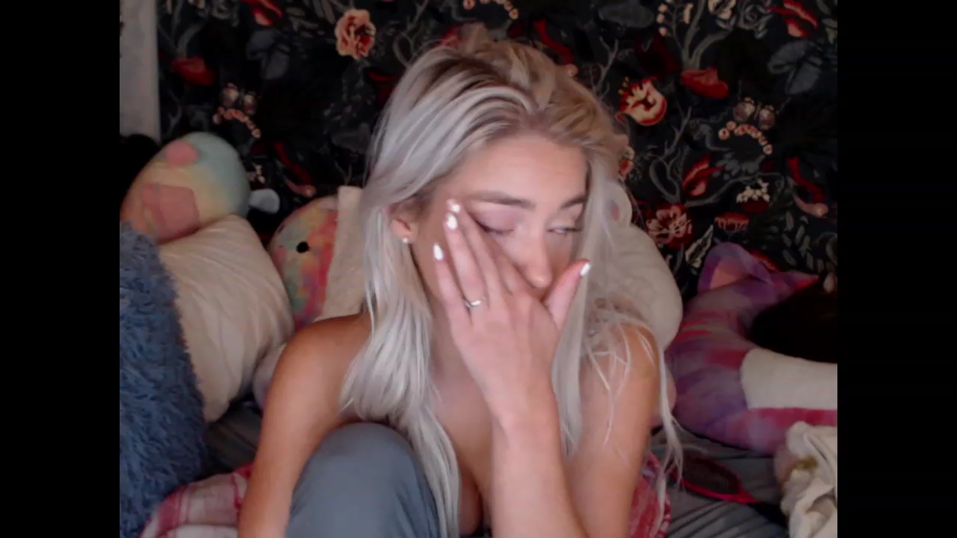 Gallery image thumbnail from Macyjay1's myfreecams stream on, 10/06/2023, 08:40 image 7 of 20
