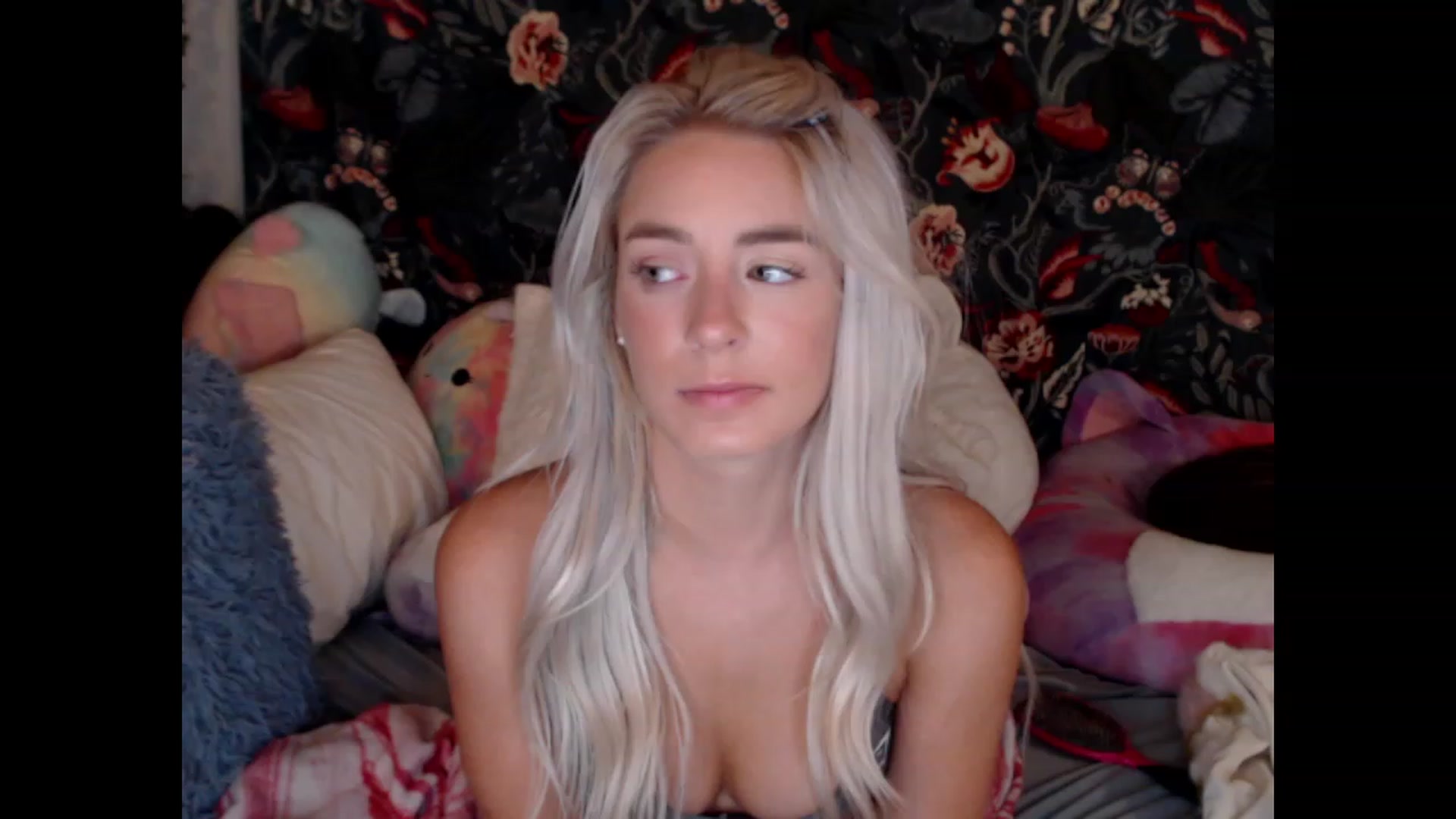 Gallery image thumbnail from Macyjay1's myfreecams stream on, 10/06/2023, 08:40 image 15 of 20