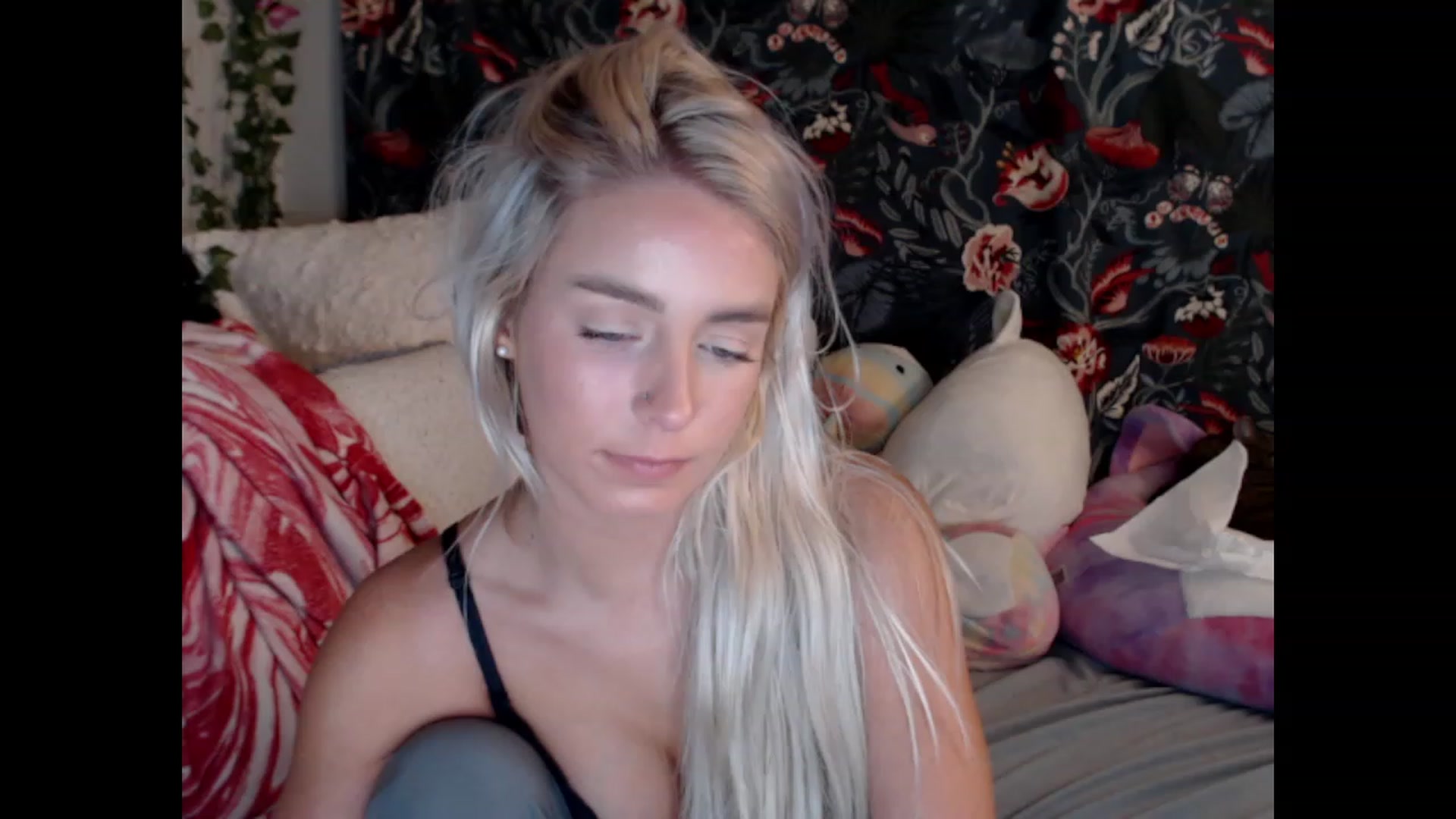 Gallery image thumbnail from Macyjay1's myfreecams stream on, 10/12/2023, 09:04 image 11 of 20
