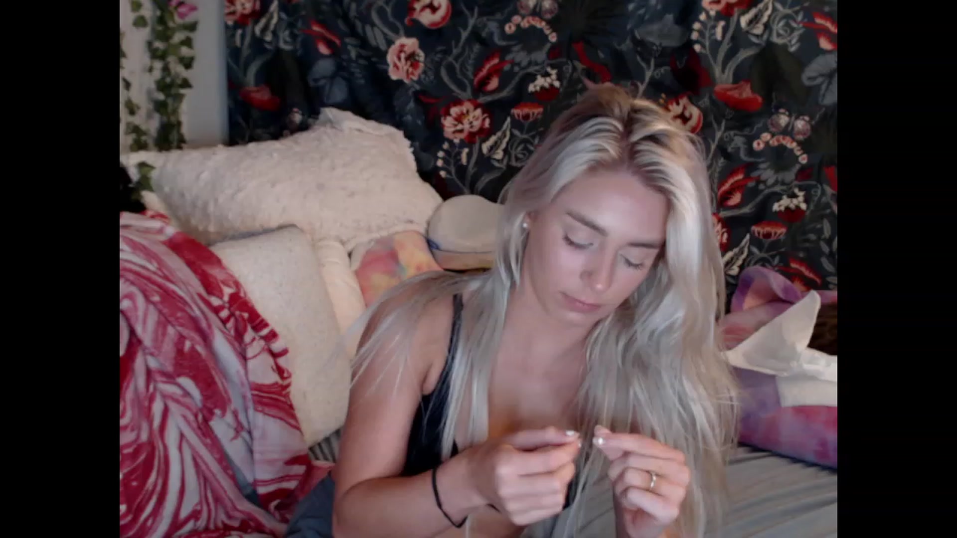 Gallery image thumbnail from Macyjay1's myfreecams stream on, 10/12/2023, 09:04 image 14 of 20
