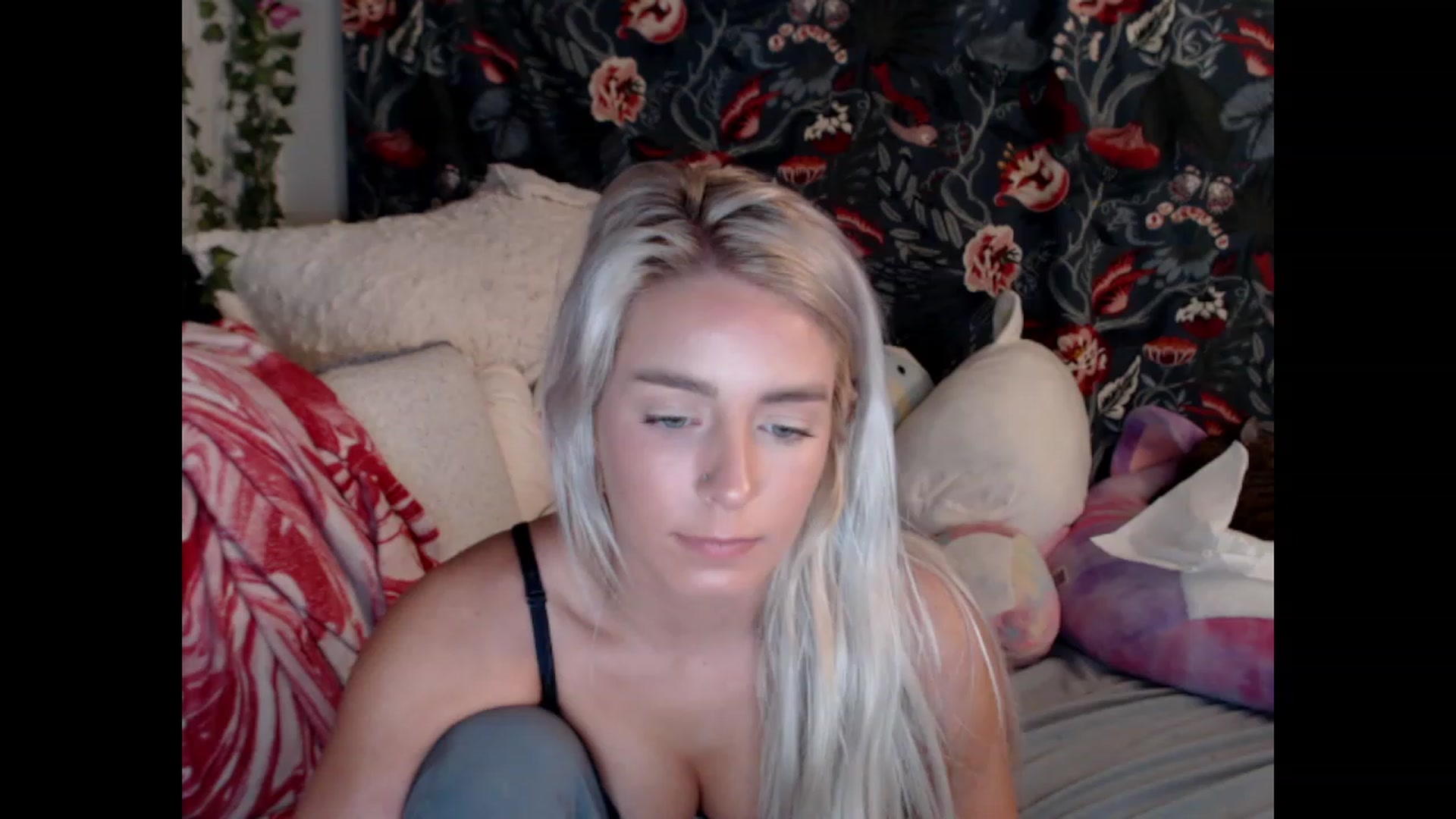 Gallery image thumbnail from Macyjay1's myfreecams stream on, 10/12/2023, 09:04 image 10 of 20