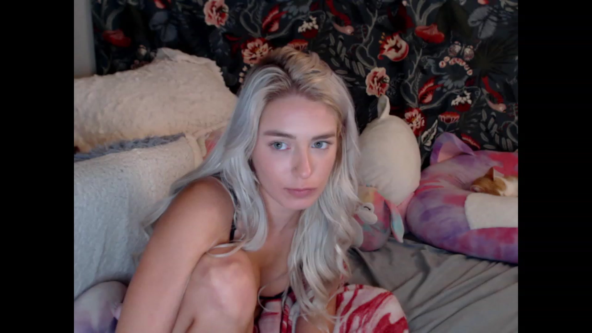 Gallery image thumbnail from Macyjay1's myfreecams stream on, 10/13/2023, 08:38 image 6 of 20