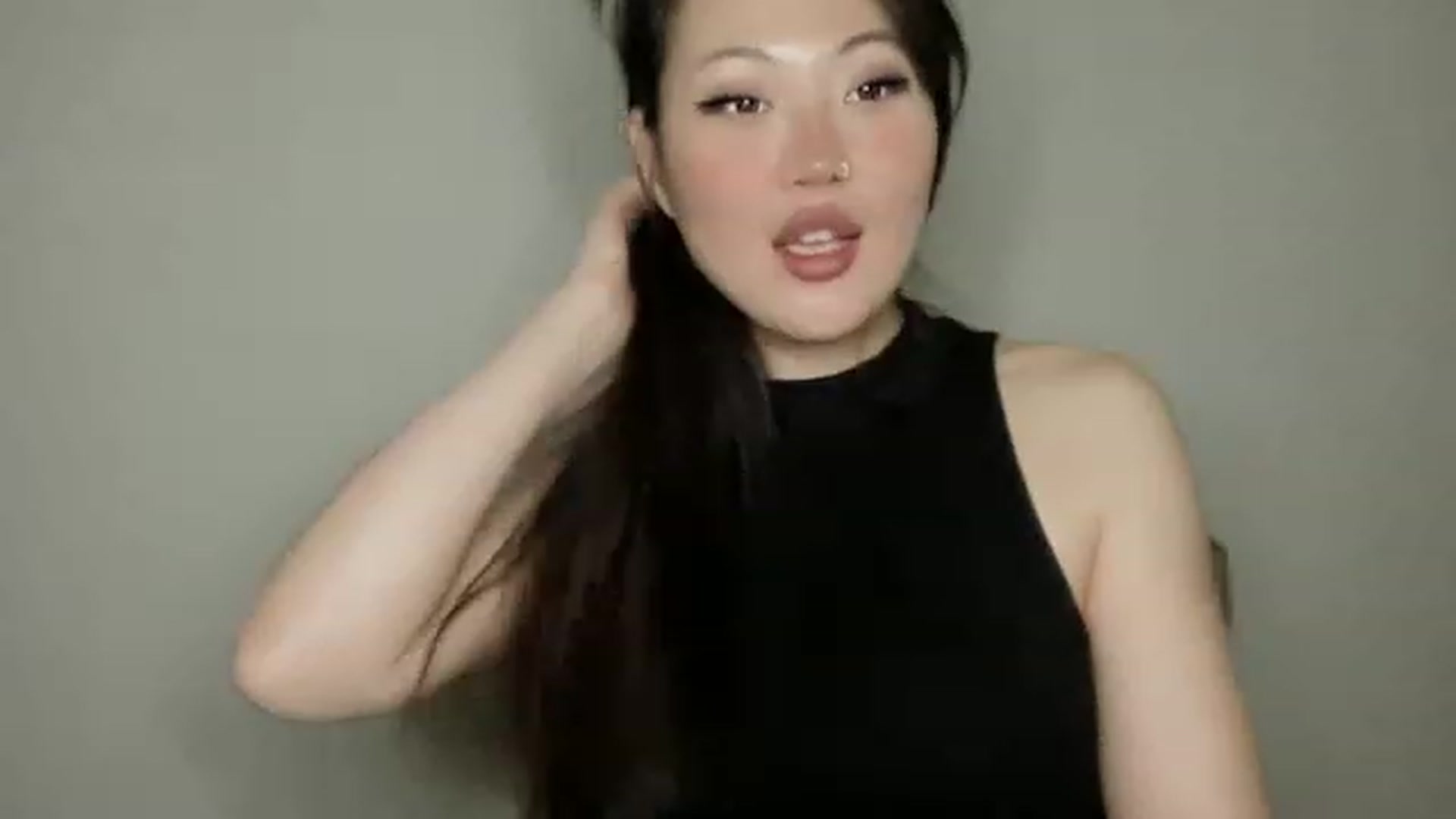 Gallery image thumbnail from MadMonkey_'s myfreecams stream on, 12/08/2022, 18:13 image 3 of 20