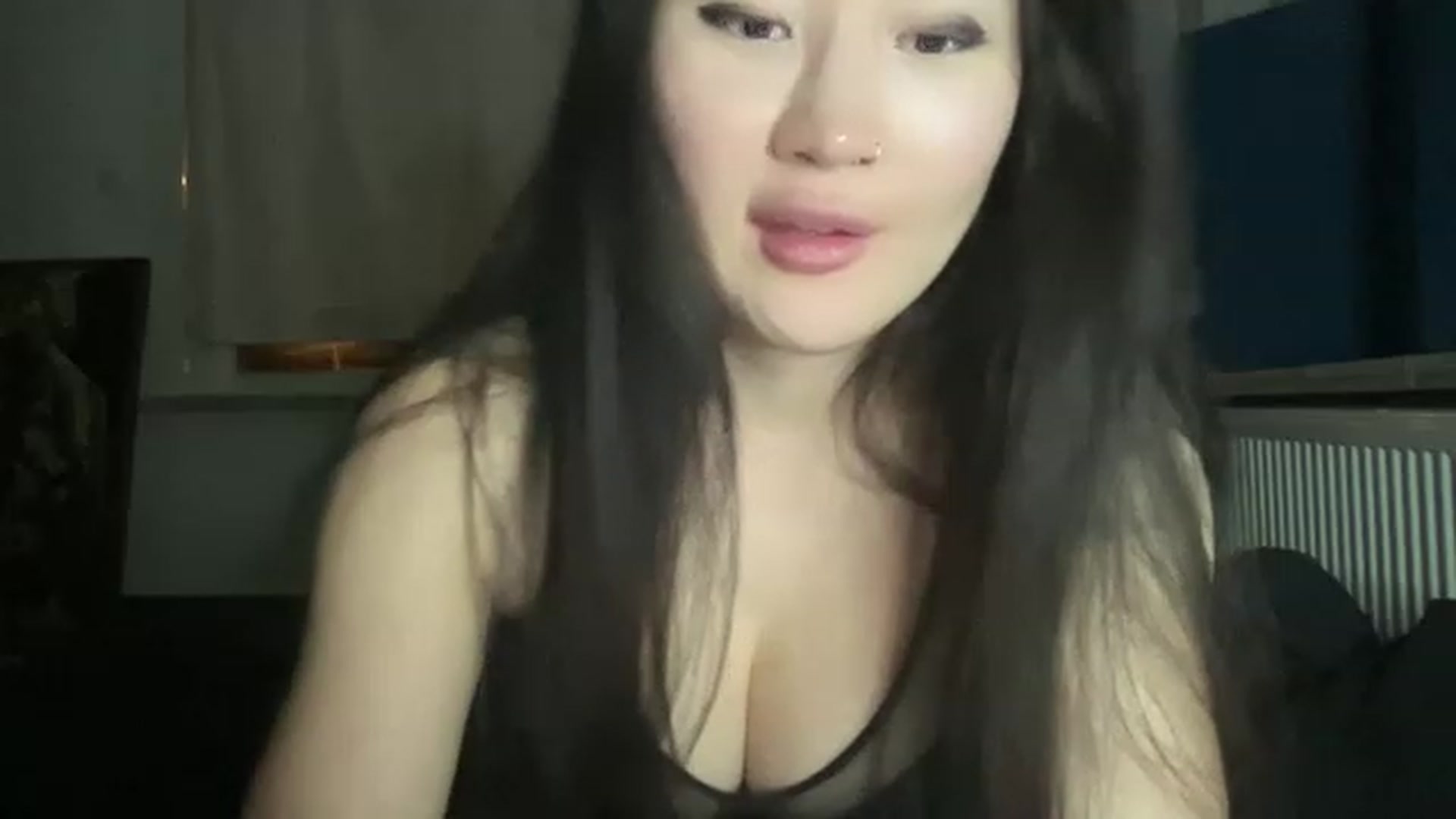 Gallery image thumbnail from MadMonkey_'s myfreecams stream on, 12/16/2022, 17:18 image 10 of 20