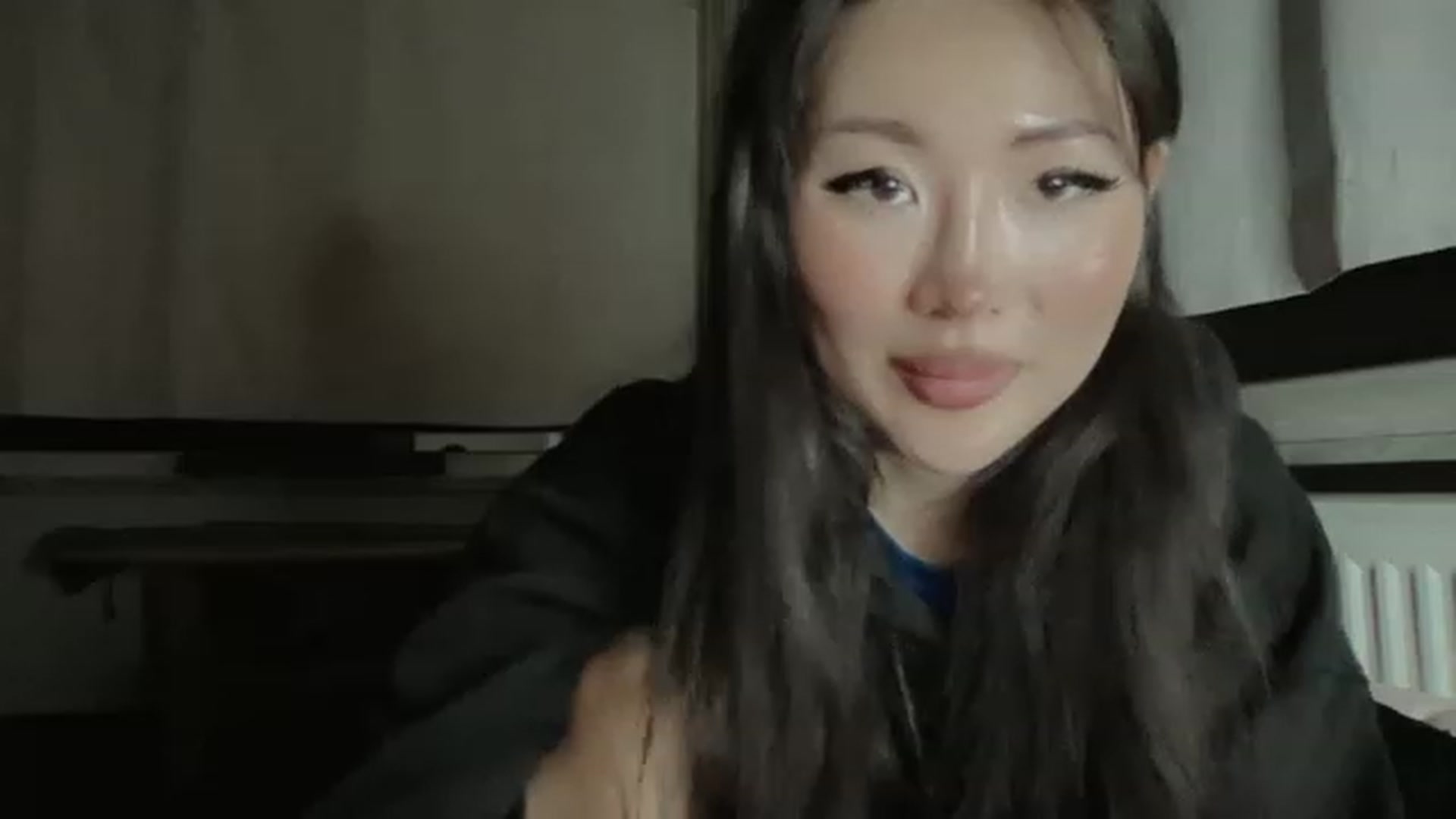 Gallery image thumbnail from MadMonkey_'s myfreecams stream on, 12/31/2022, 18:45 image 10 of 20