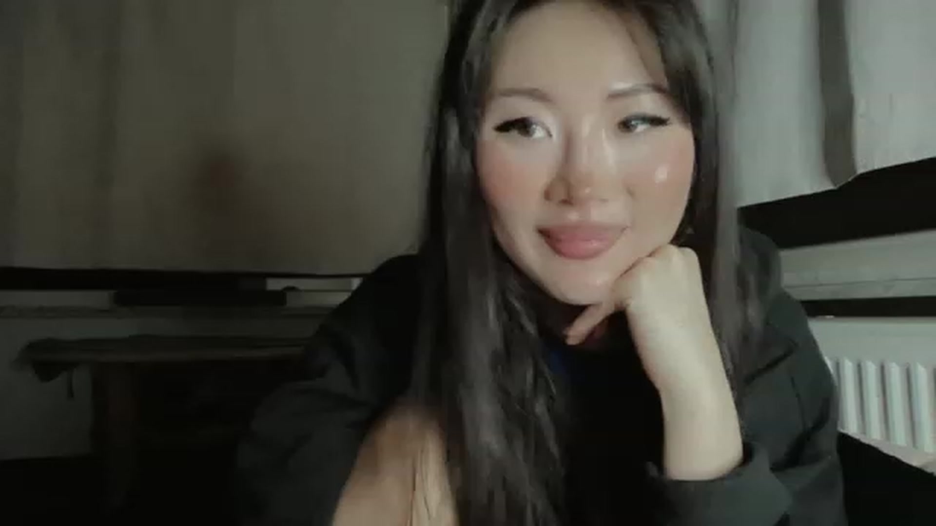 Gallery image thumbnail from MadMonkey_'s myfreecams stream on, 12/31/2022, 18:45 image 20 of 20