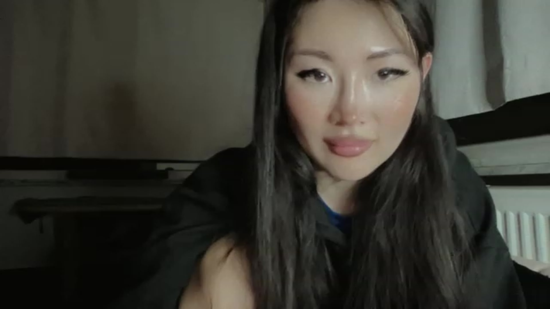 Gallery image thumbnail from MadMonkey_'s myfreecams stream on, 12/31/2022, 18:45 image 3 of 20