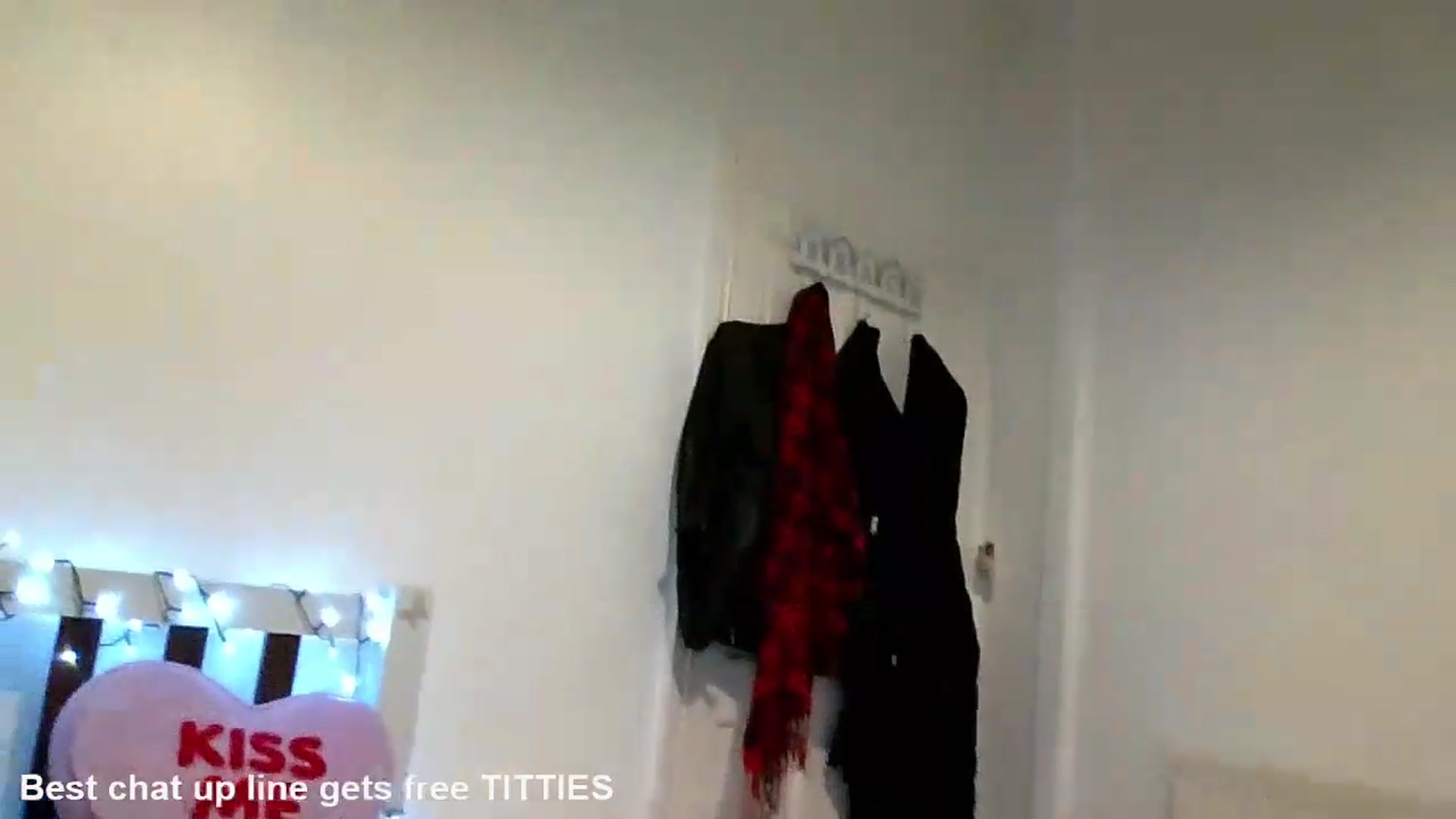 Gallery image thumbnail from MadQueen347's myfreecams stream on, 09/12/2026, 22:42 image 17 of 20