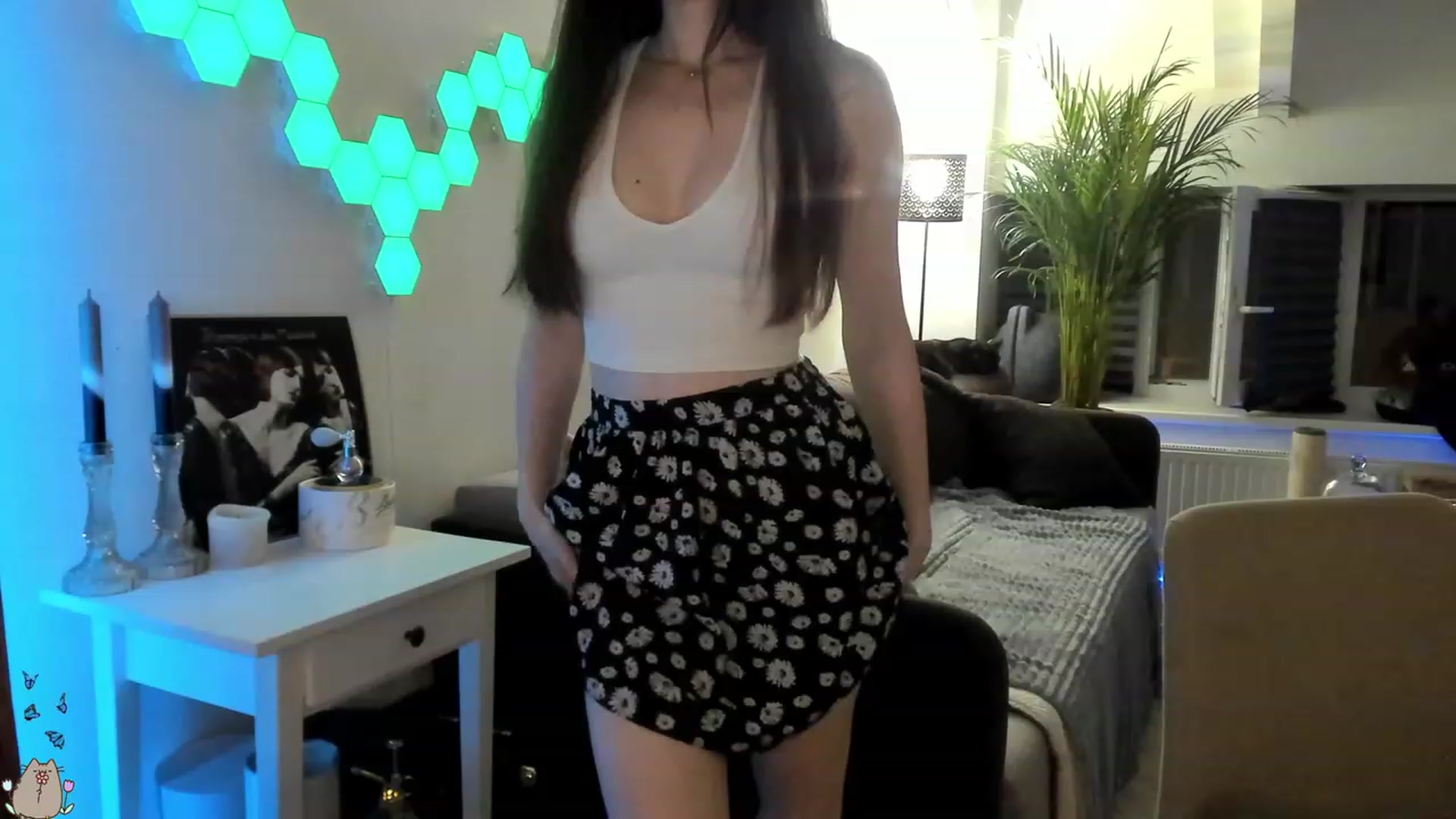 Gallery image thumbnail from Mad_Coffee's myfreecams stream on, 06/20/2023, 23:40 image 6 of 20