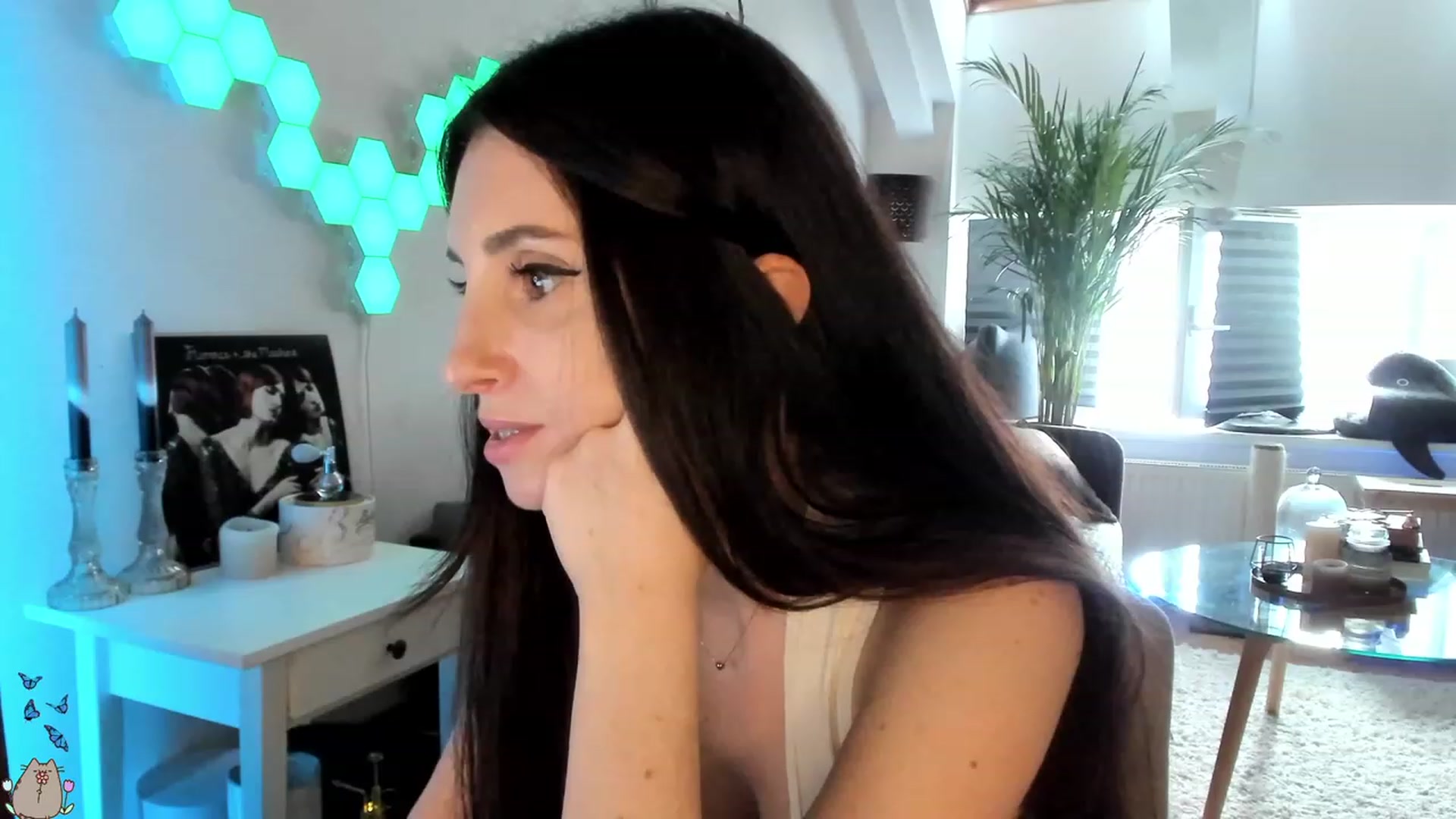 Gallery image thumbnail from Mad_Coffee's myfreecams stream on, 06/21/2023, 04:16 image 20 of 20