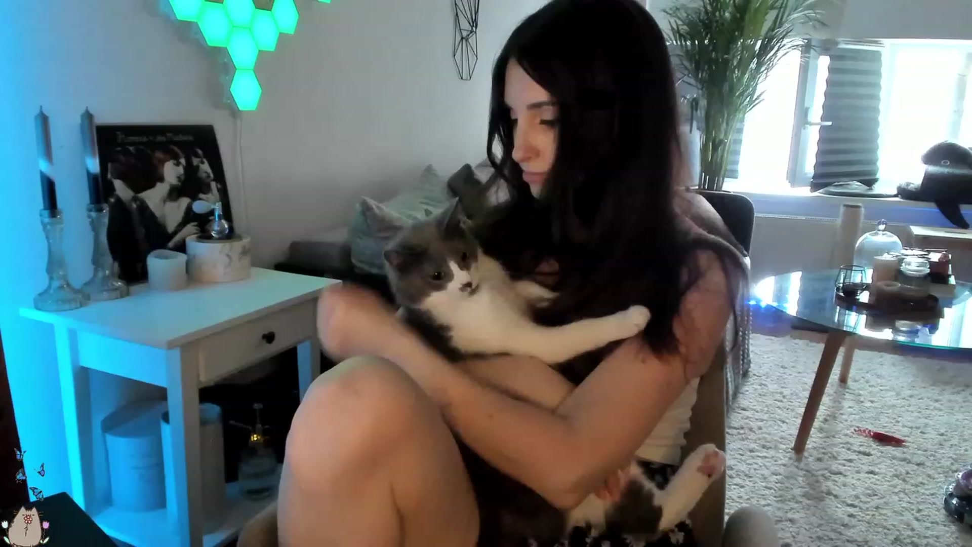 Gallery image thumbnail from Mad_Coffee's myfreecams stream on, 06/21/2023, 04:16 image 15 of 20