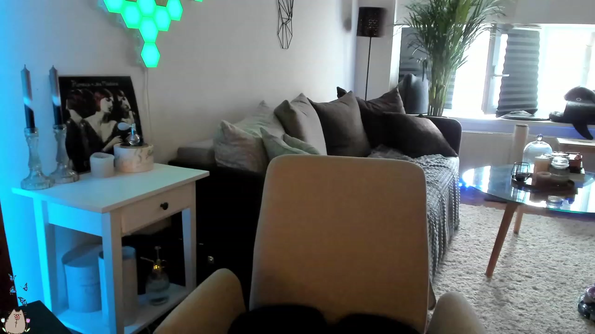 Gallery image thumbnail from Mad_Coffee's myfreecams stream on, 06/21/2023, 04:16 image 16 of 20