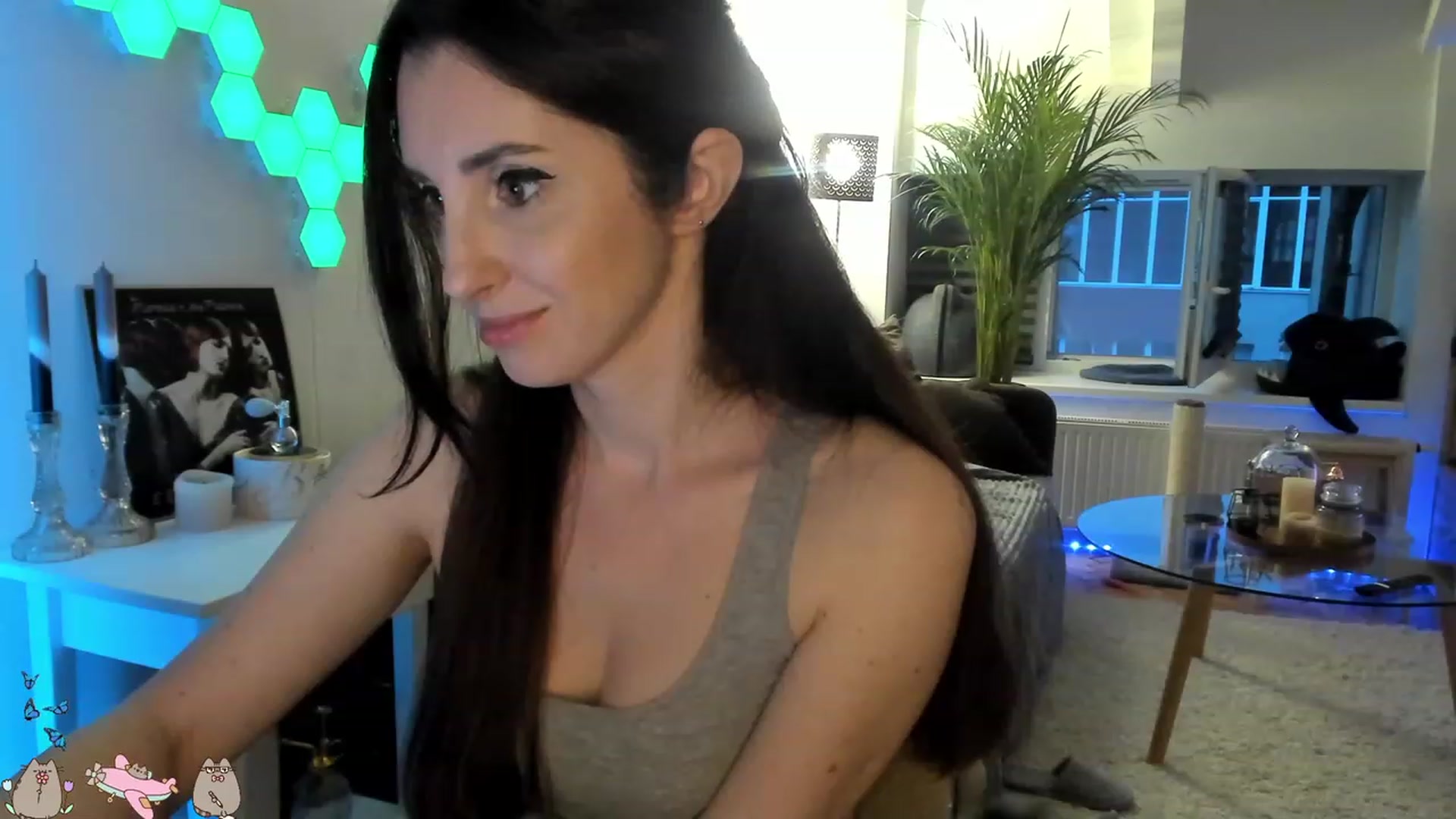 Gallery image thumbnail from Mad_Coffee's myfreecams stream on, 06/23/2023, 02:50 image 15 of 20