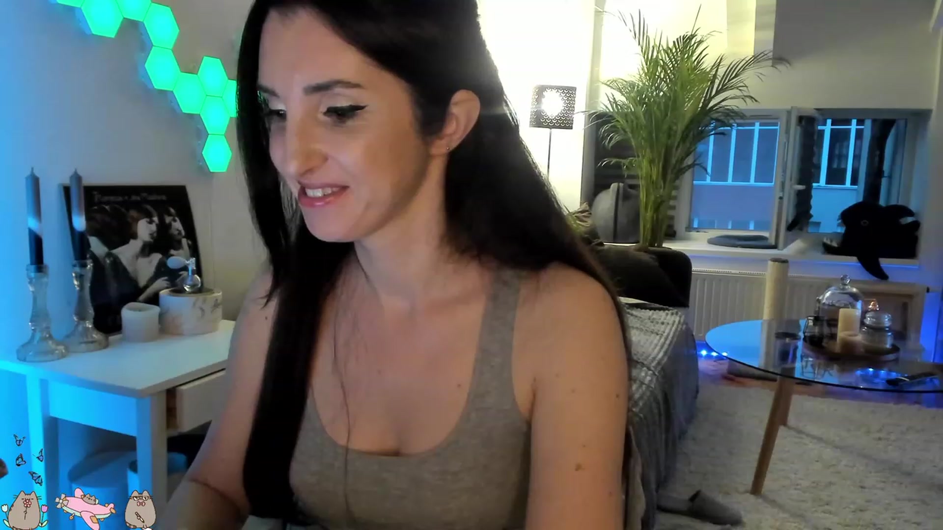 Gallery image thumbnail from Mad_Coffee's myfreecams stream on, 06/23/2023, 02:50 image 16 of 20