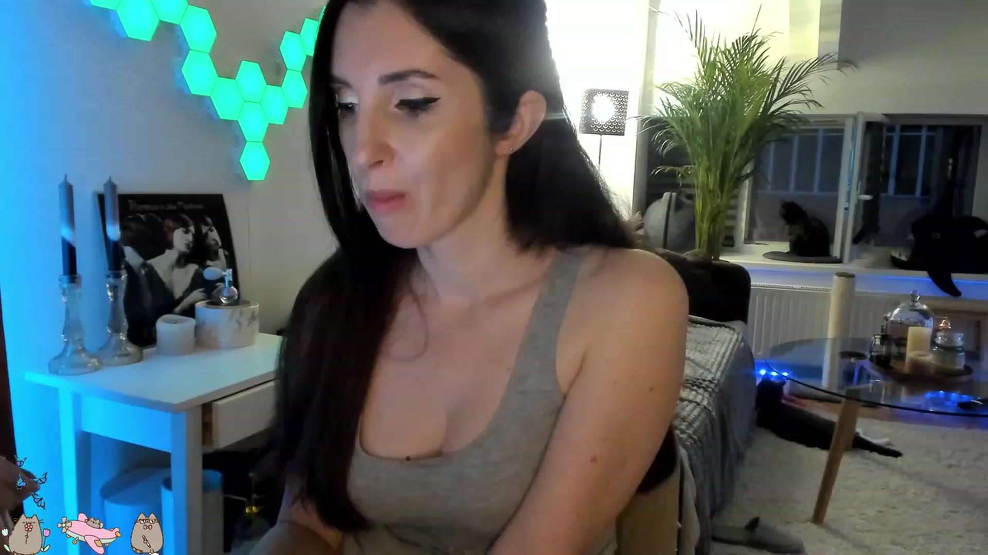 Gallery image thumbnail from Mad_Coffee's myfreecams stream on, 06/23/2023, 02:50 image 6 of 20