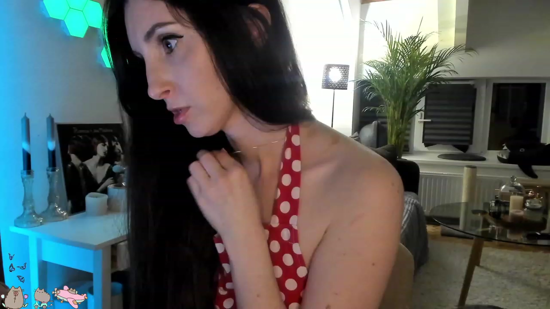 Gallery image thumbnail from Mad_Coffee's myfreecams stream on, 06/24/2023, 02:02 image 4 of 20