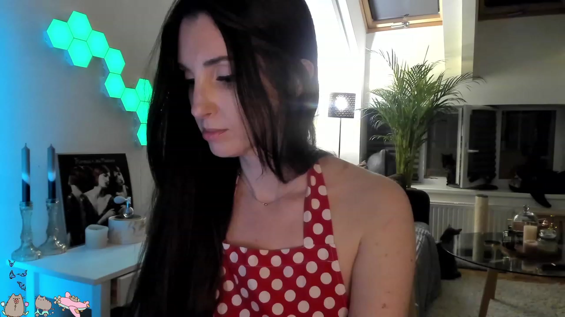 Gallery image thumbnail from Mad_Coffee's myfreecams stream on, 06/24/2023, 02:02 image 20 of 20