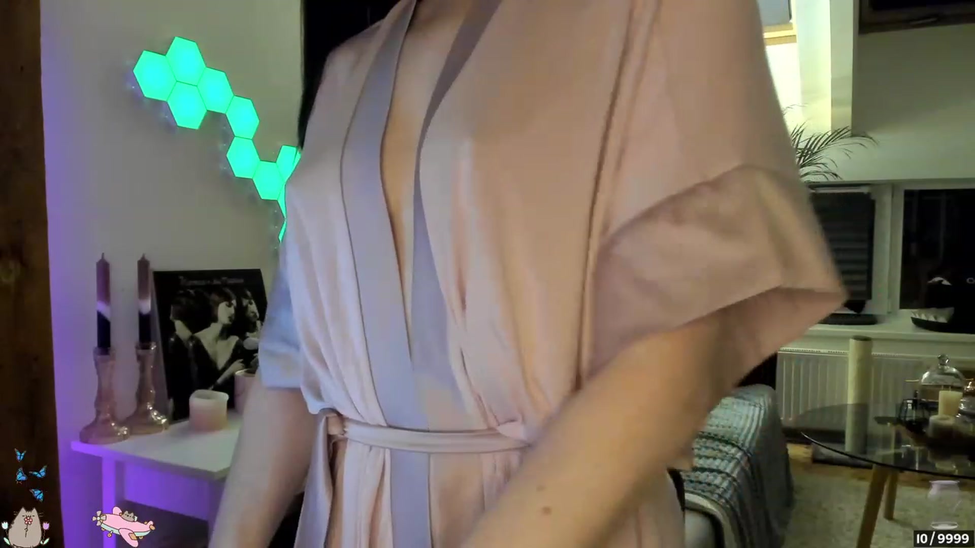 Gallery image thumbnail from Mad_Coffee's myfreecams stream on, 06/25/2023, 02:09 image 17 of 20