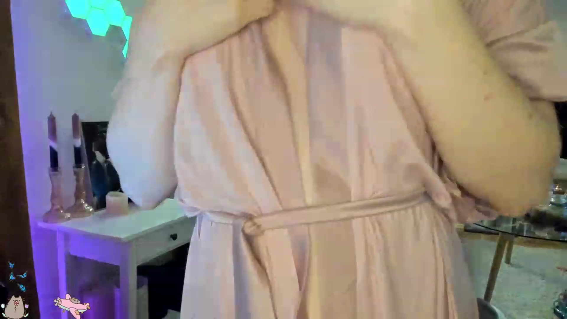Gallery image thumbnail from Mad_Coffee's myfreecams stream on, 06/25/2023, 02:09 image 9 of 20