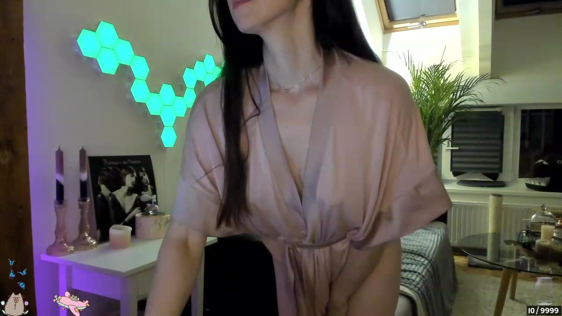 Gallery image thumbnail from Mad_Coffee's myfreecams stream on, 06/25/2023, 02:09 image 18 of 20