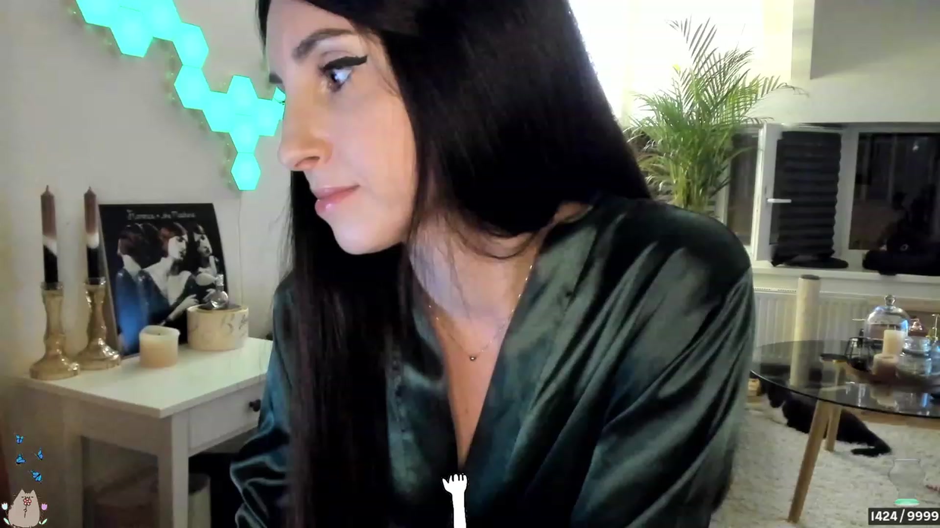 Gallery image thumbnail from Mad_Coffee's myfreecams stream on, 06/26/2023, 01:48 image 17 of 20