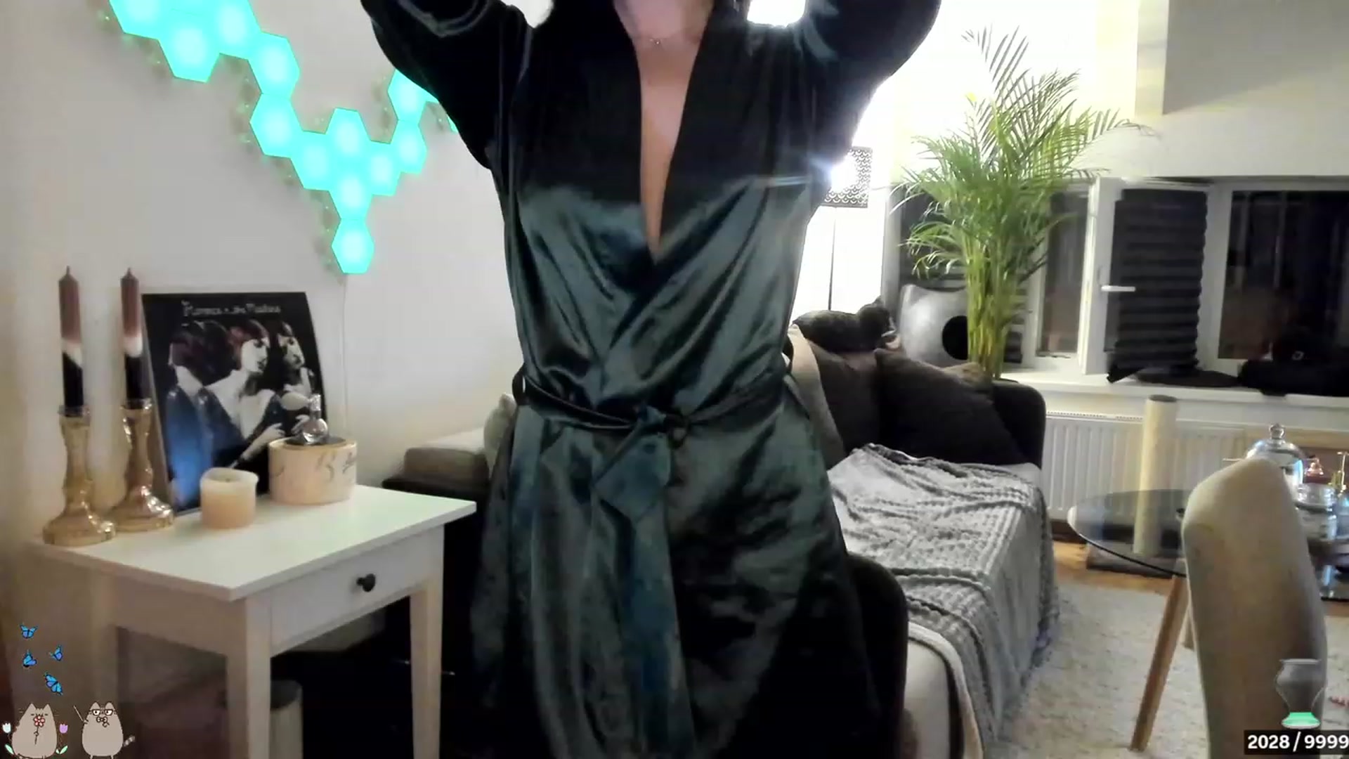 Gallery image thumbnail from Mad_Coffee's myfreecams stream on, 06/26/2023, 02:01 image 16 of 20