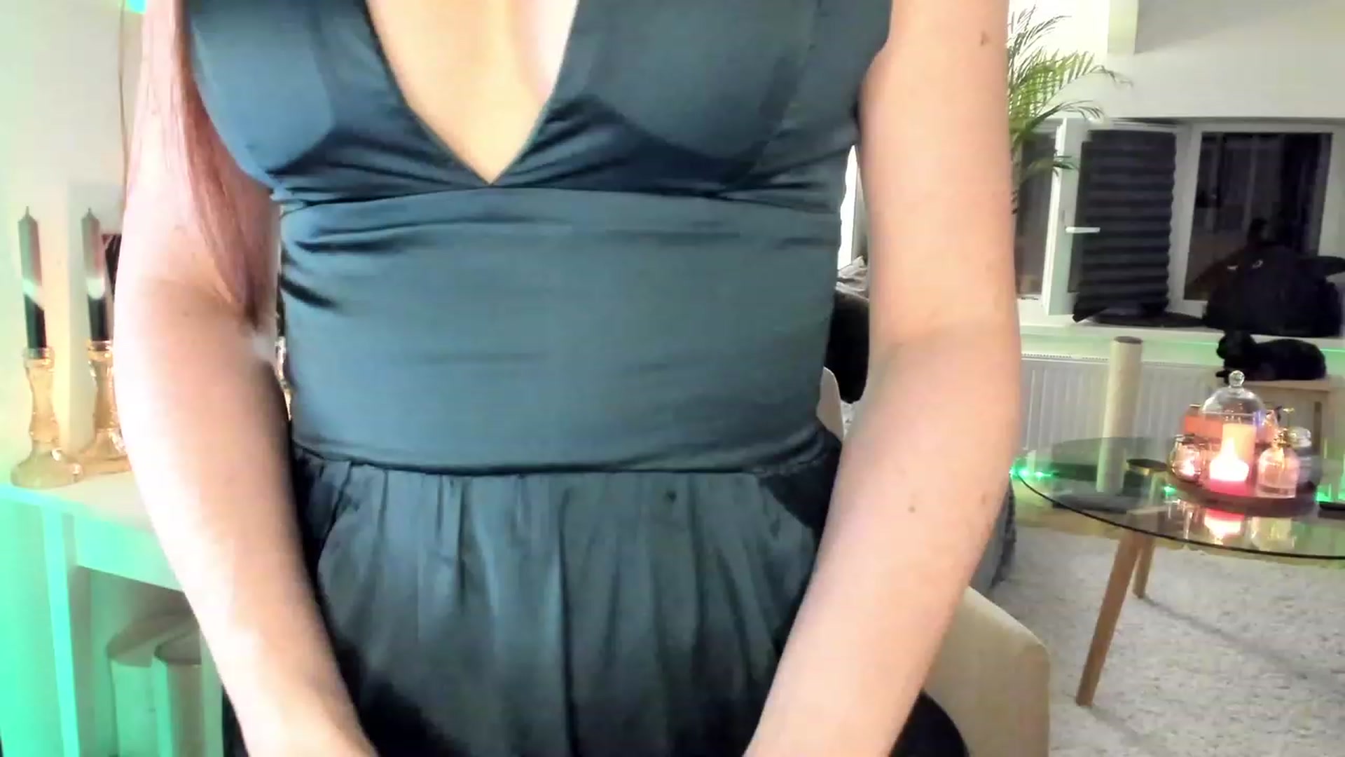 Gallery image thumbnail from Mad_Coffee's myfreecams stream on, 06/27/2023, 22:34 image 19 of 20
