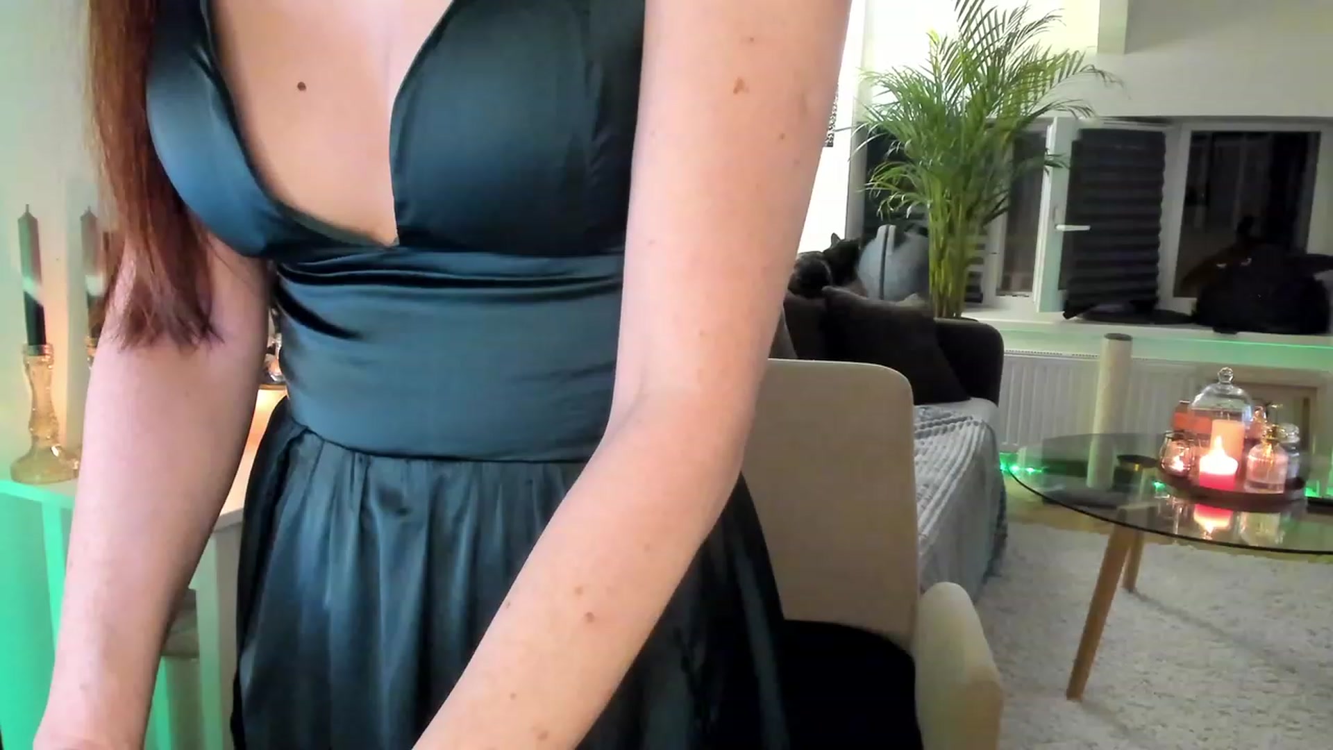 Gallery image thumbnail from Mad_Coffee's myfreecams stream on, 06/27/2023, 22:34 image 20 of 20