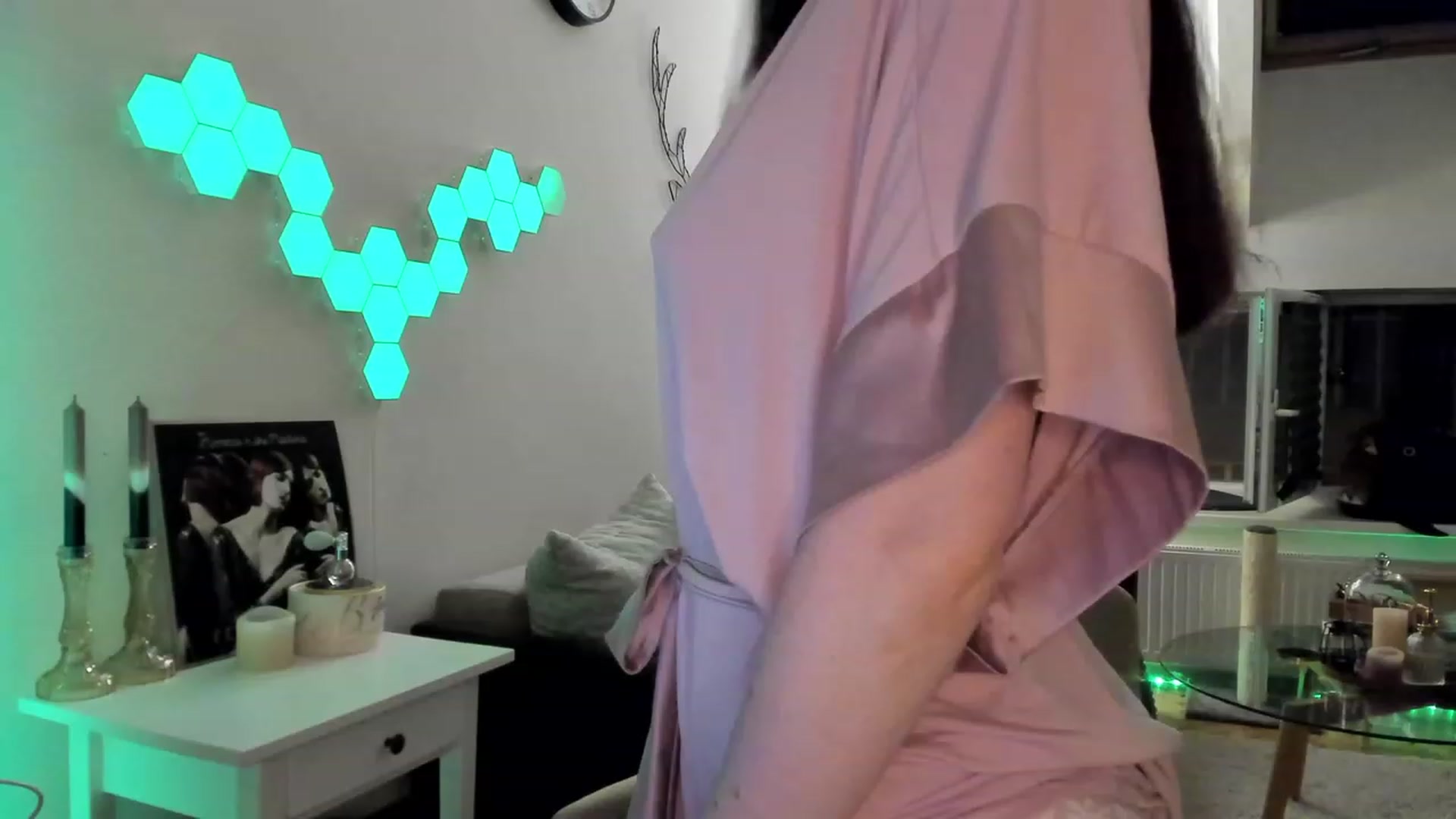 Gallery image thumbnail from Mad_Coffee's myfreecams stream on, 06/30/2023, 24:31 image 14 of 20
