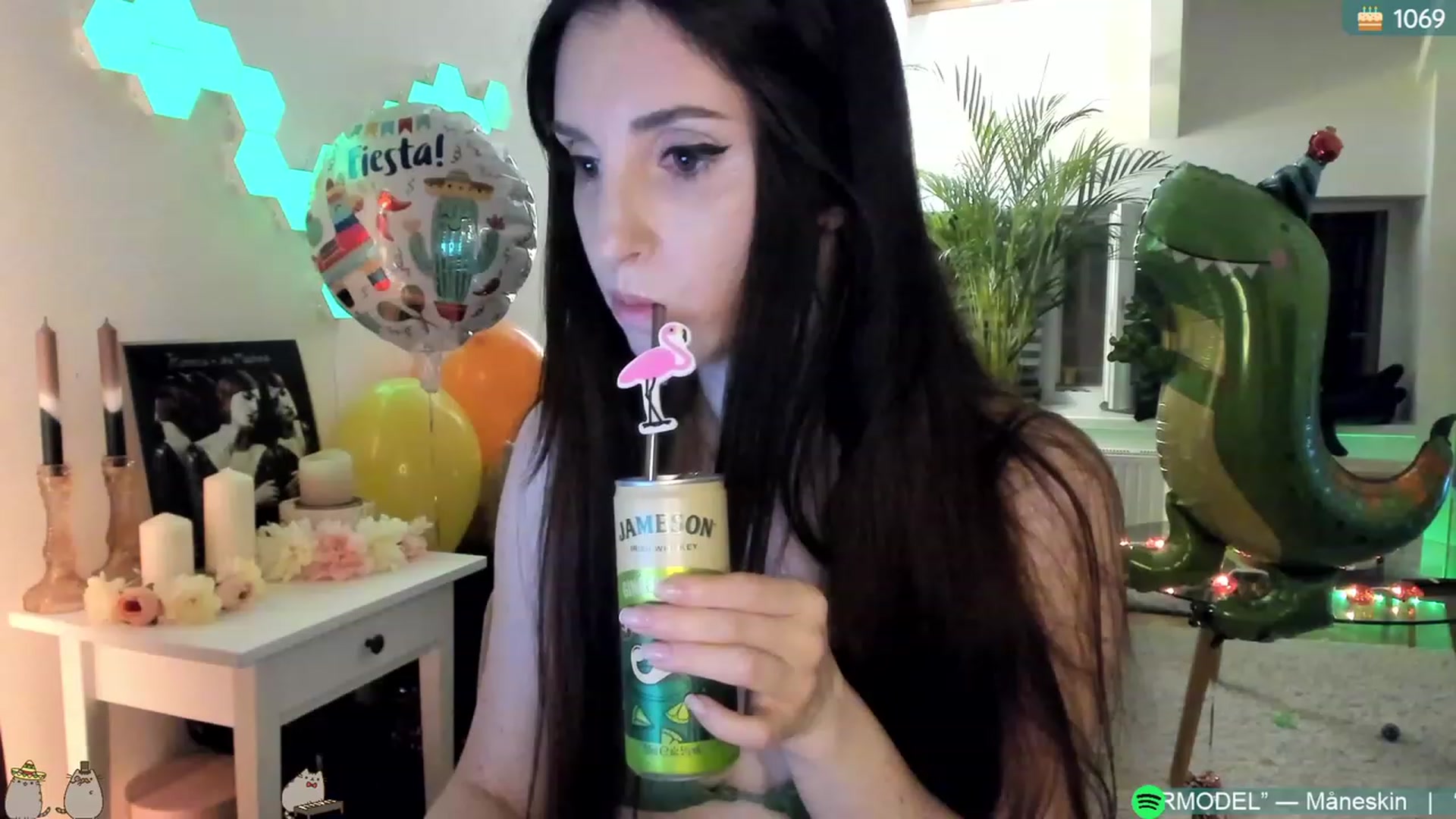 Gallery image thumbnail from Mad_Coffee's myfreecams stream on, 07/02/2023, 01:50 image 2 of 20