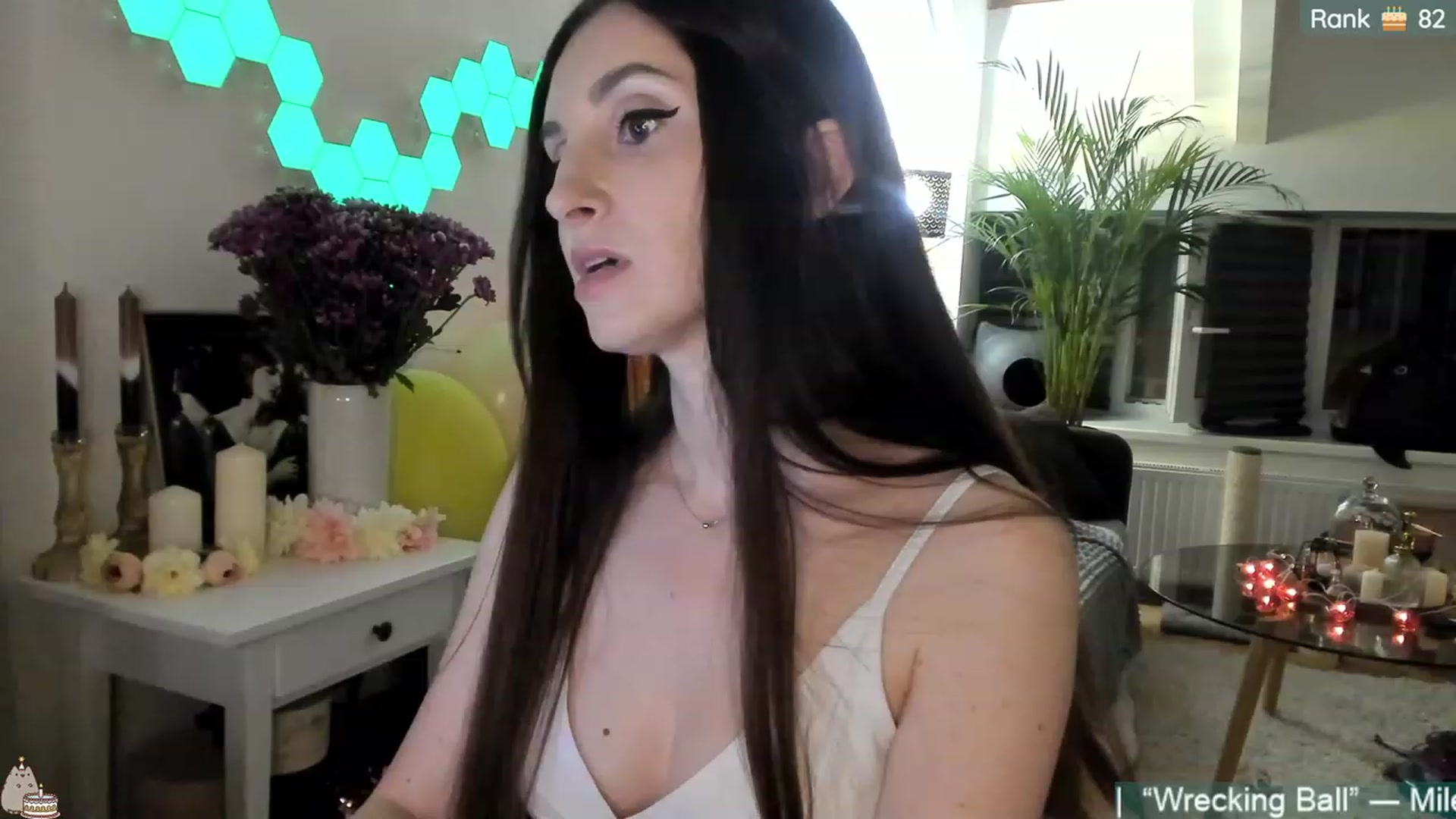Gallery image thumbnail from Mad_Coffee's myfreecams stream on, 07/04/2023, 20:52 image 4 of 20